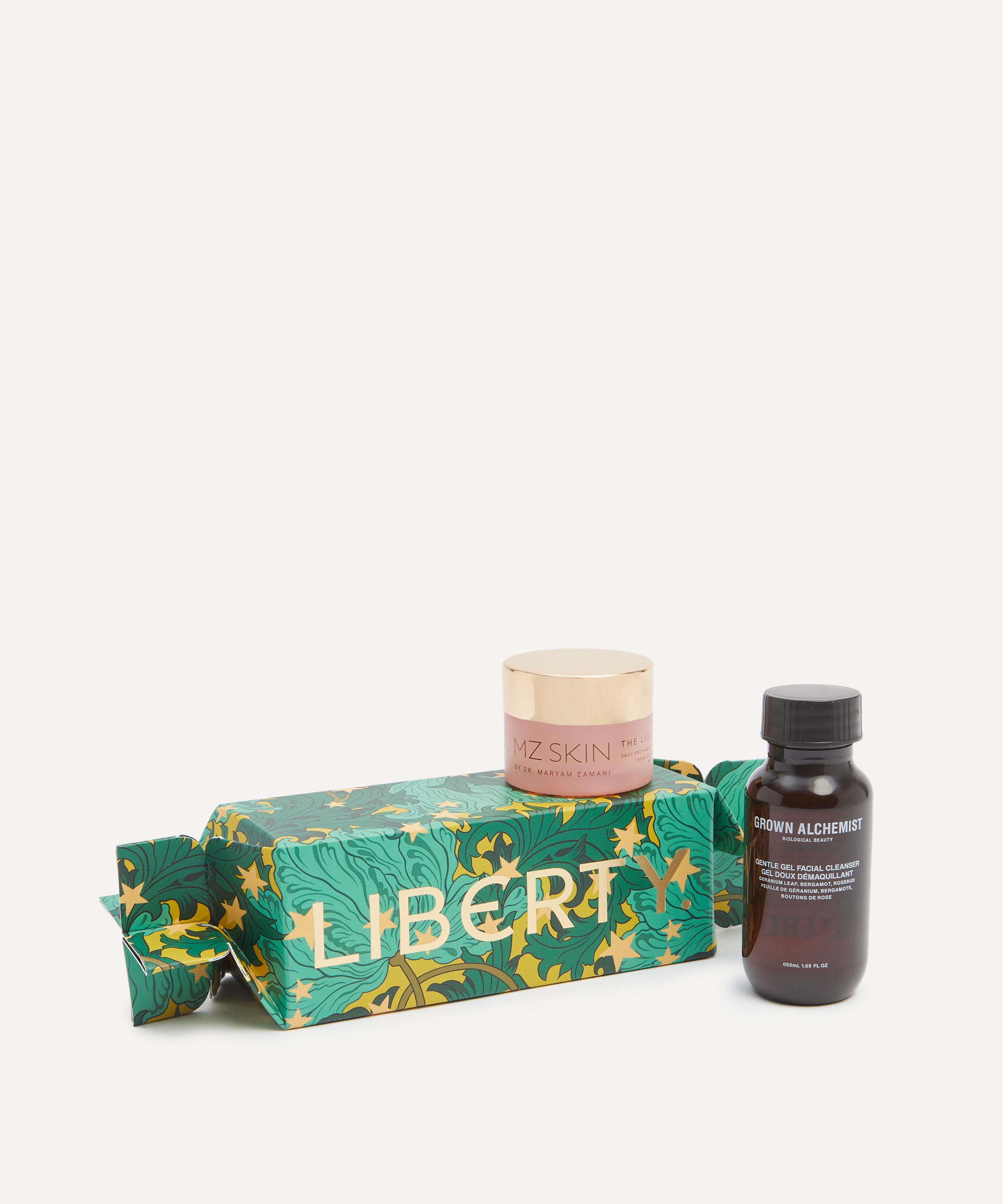 Liberty - Liberty Beauty Christmas Crackers Box of Six image number 2