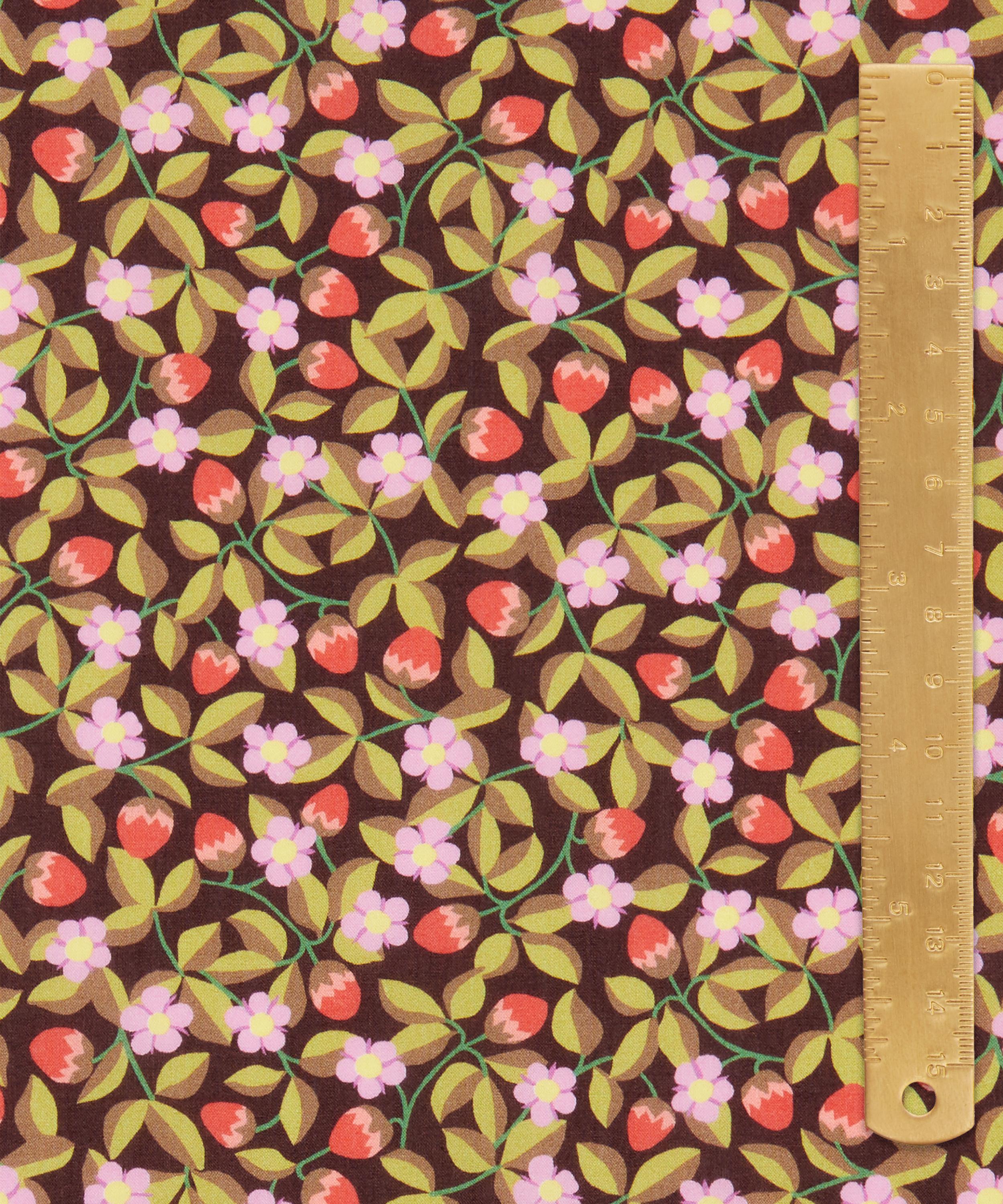 Liberty Fabrics - Kelmscott Strawberries Tana Lawn Cotton™ image number 4