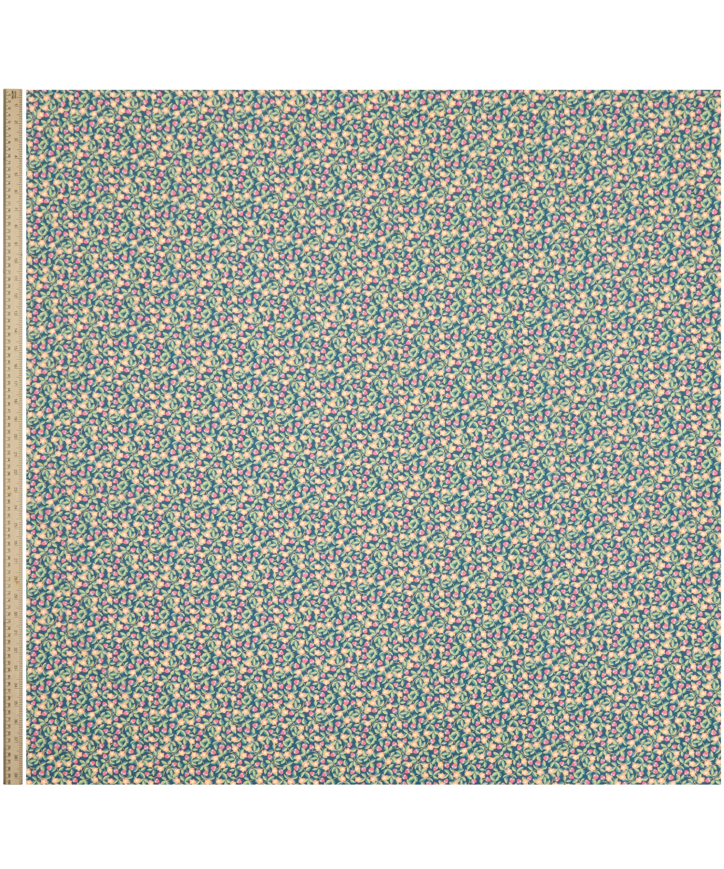 Liberty Fabrics - Kelmscott Strawberries Tana Lawn Cotton™ image number 1