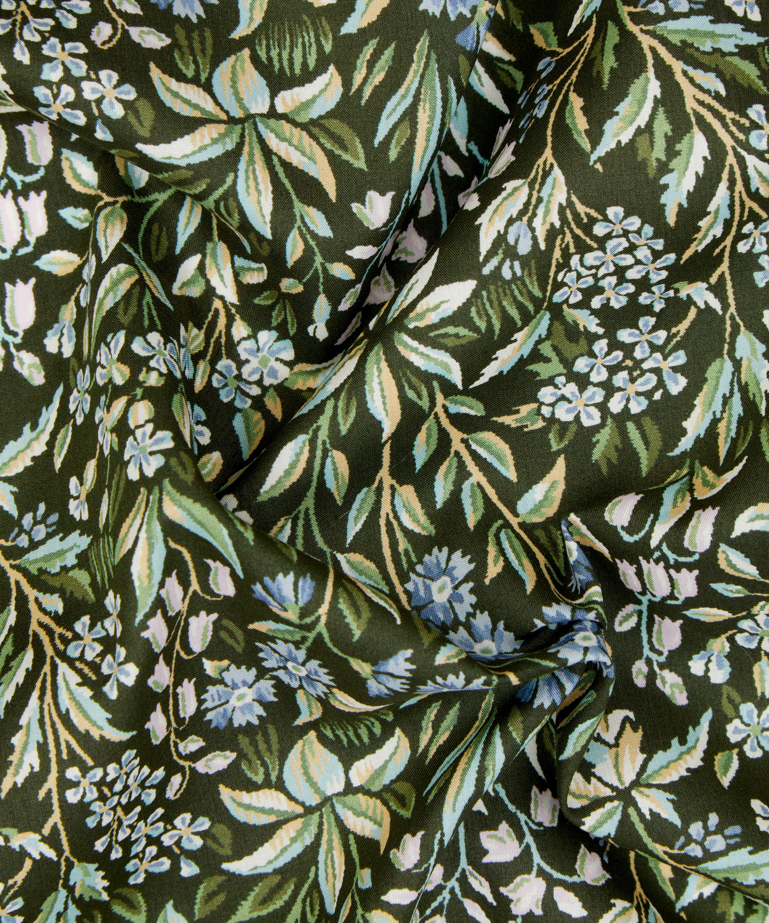 Liberty Fabrics - Bluebell Tapestry Tana Lawn Cotton™ image number 3