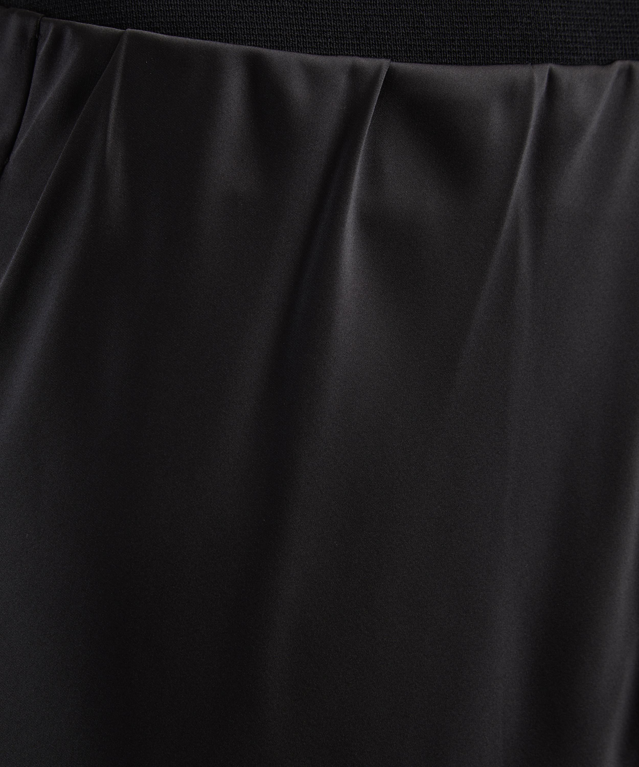 Stylein - Michelle Satin Maxi Skirt image number 4