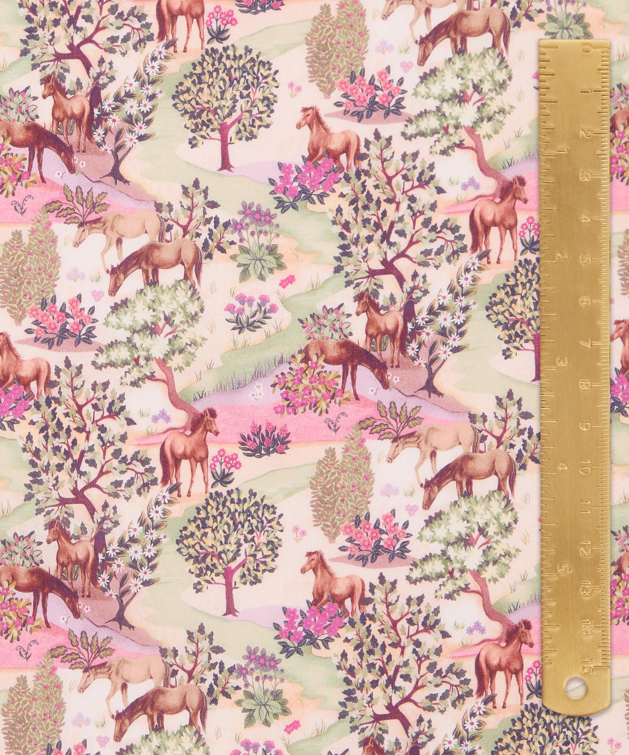 Liberty Fabrics - Grasslands Tana Lawn&trade; Cotton image number 4