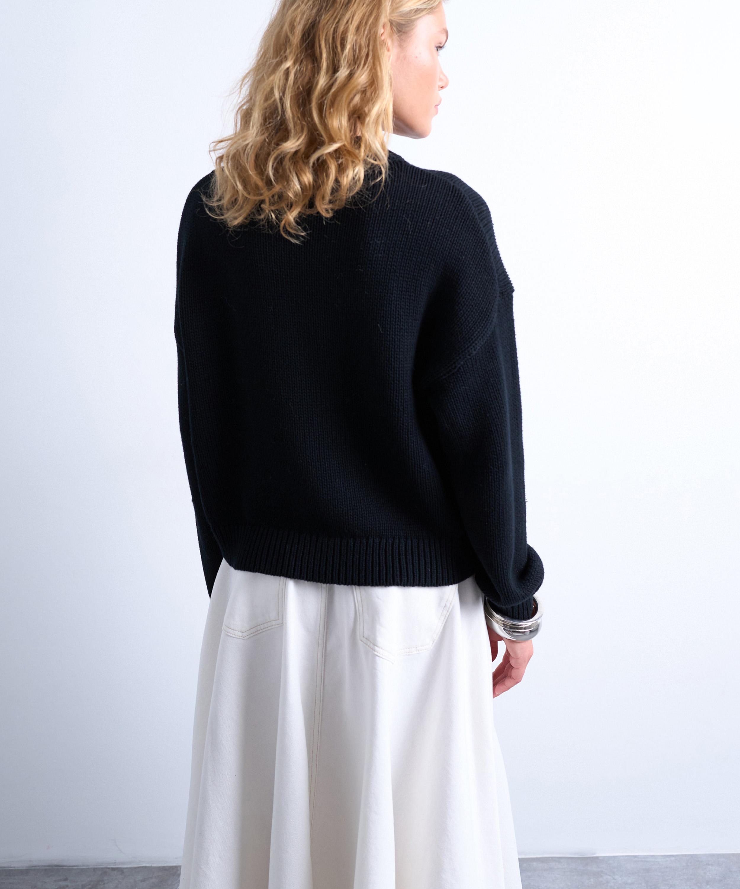 TOPSHOP - Knitted Embroidered Floral Jumper image number 3