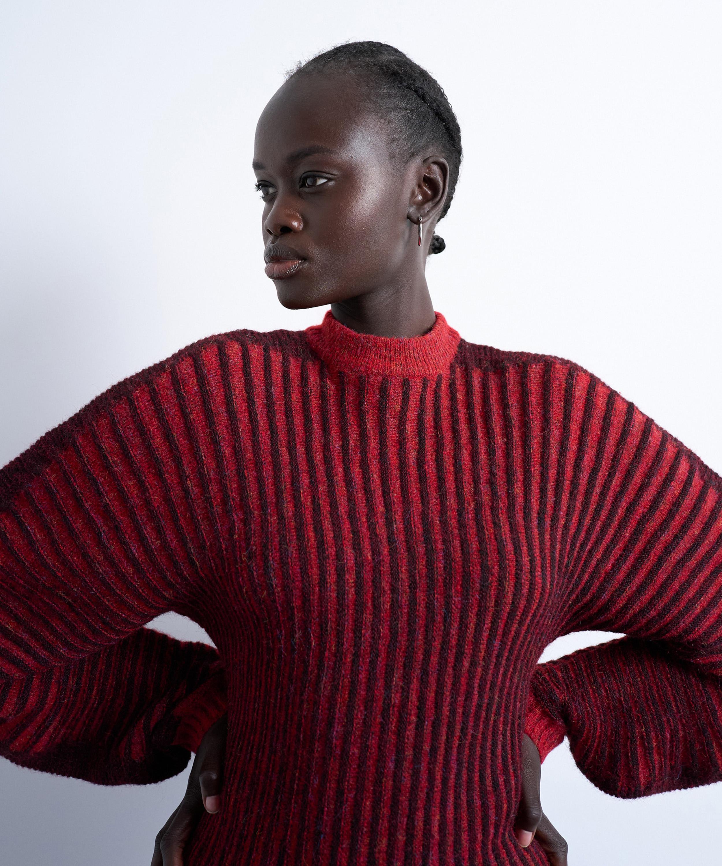 TOPSHOP - Red Cocoon Pleated Ribbed Jumper image number 2