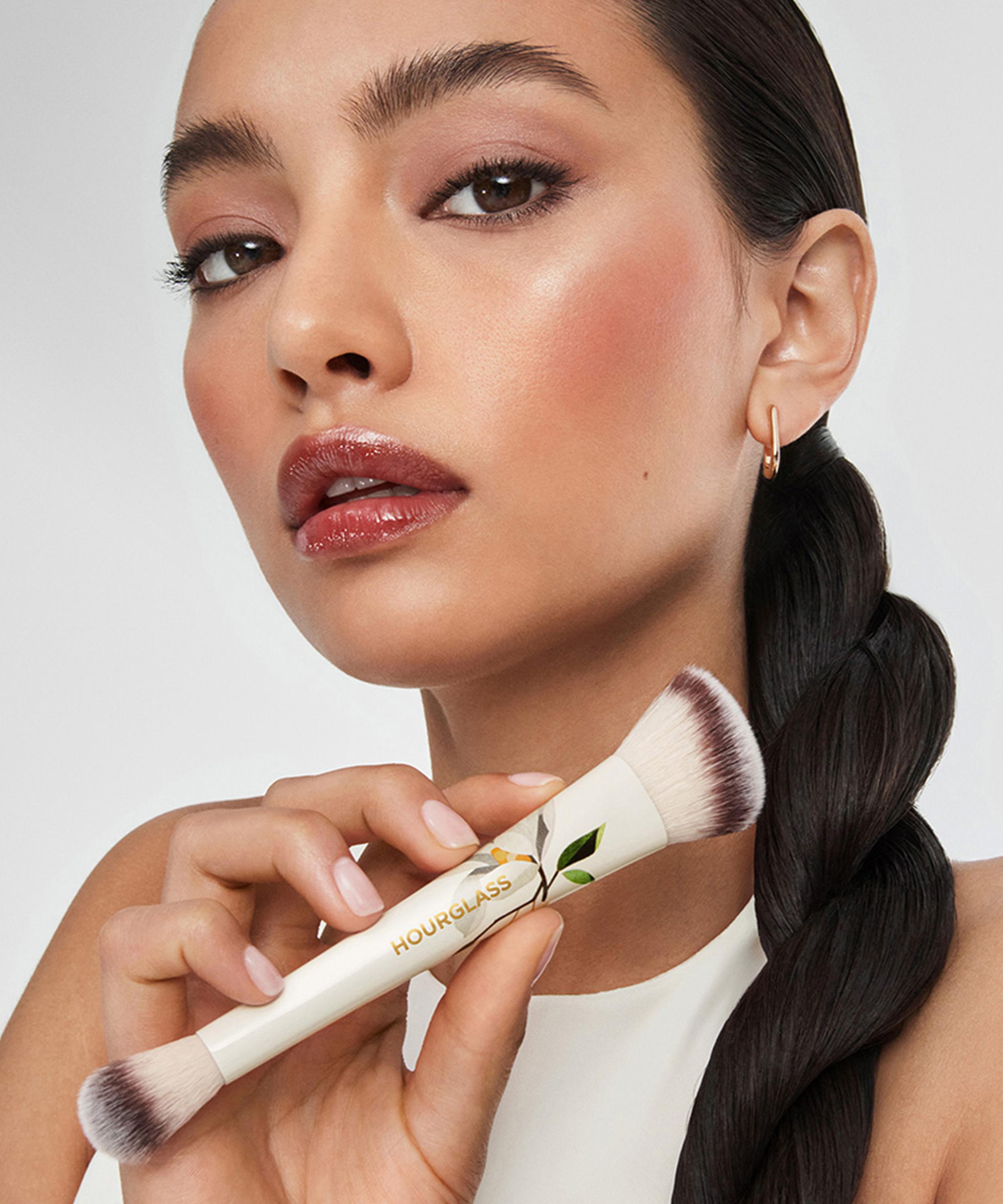 Hourglass - Ambient Lighting Edit Brush II Swan image number 1