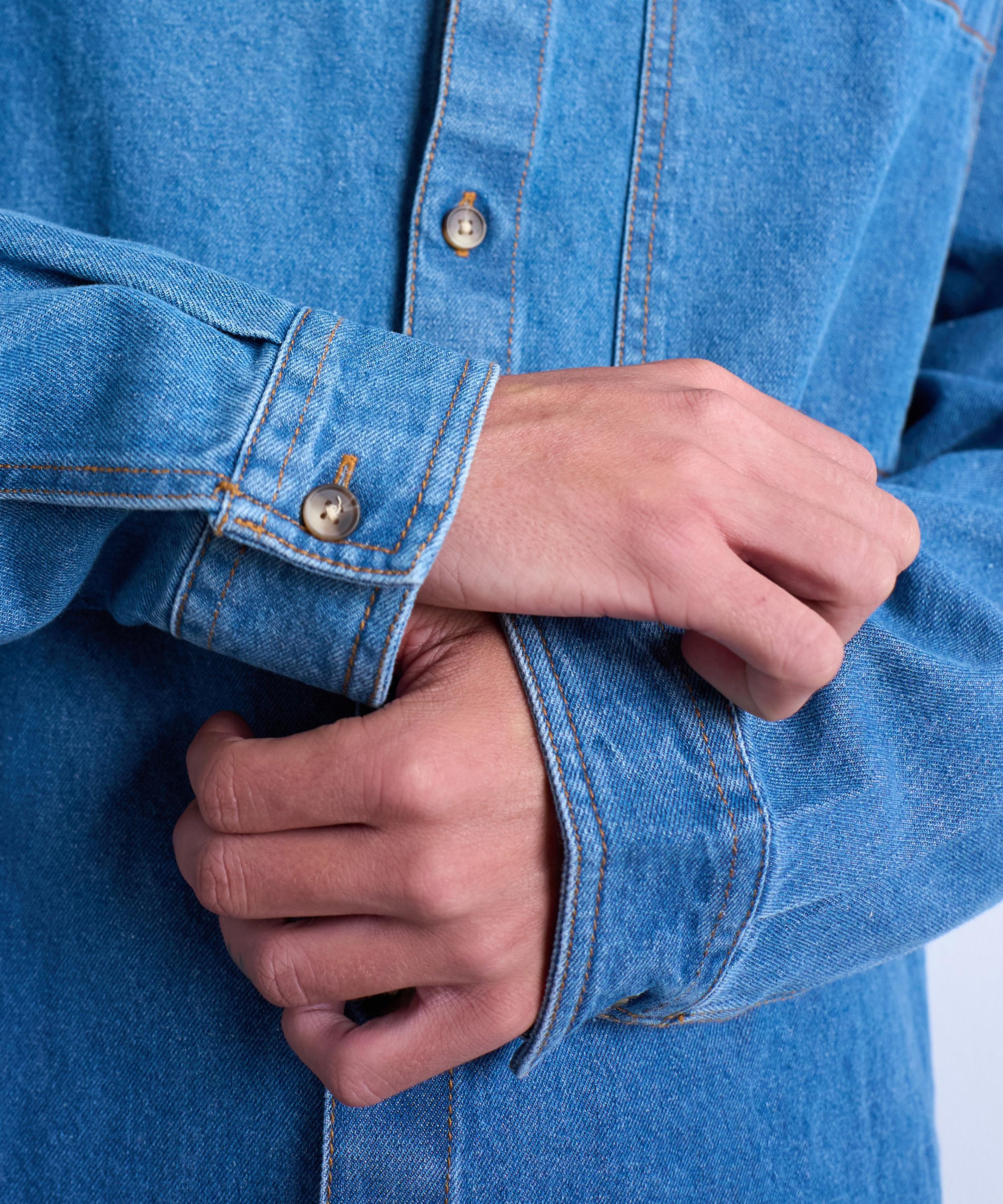 TOPMAN - Blue Long-Sleeve Washed Denim Shirt image number 3
