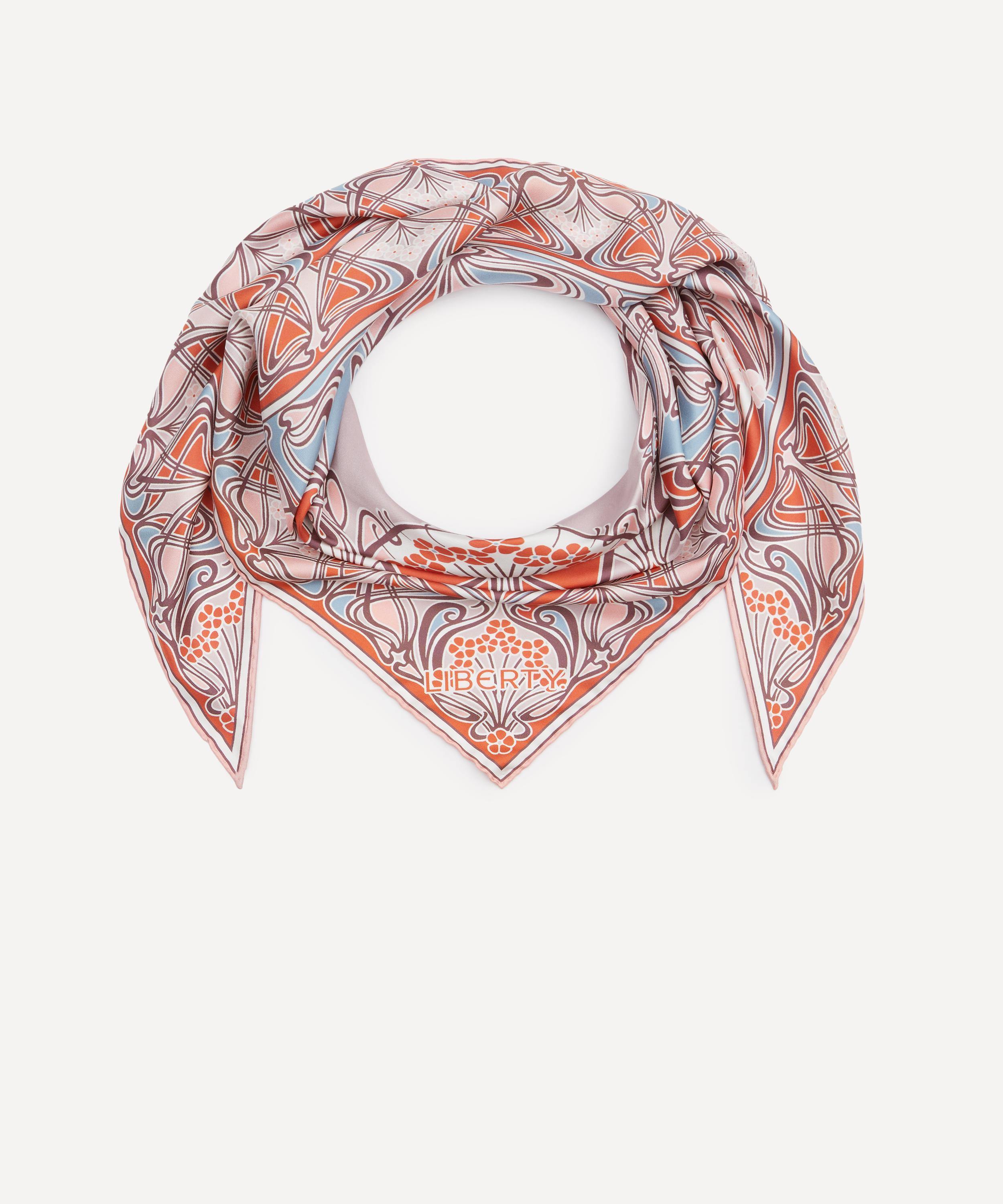 Liberty - Ianthe Triangle 100X140 Silk Scarf image number 2