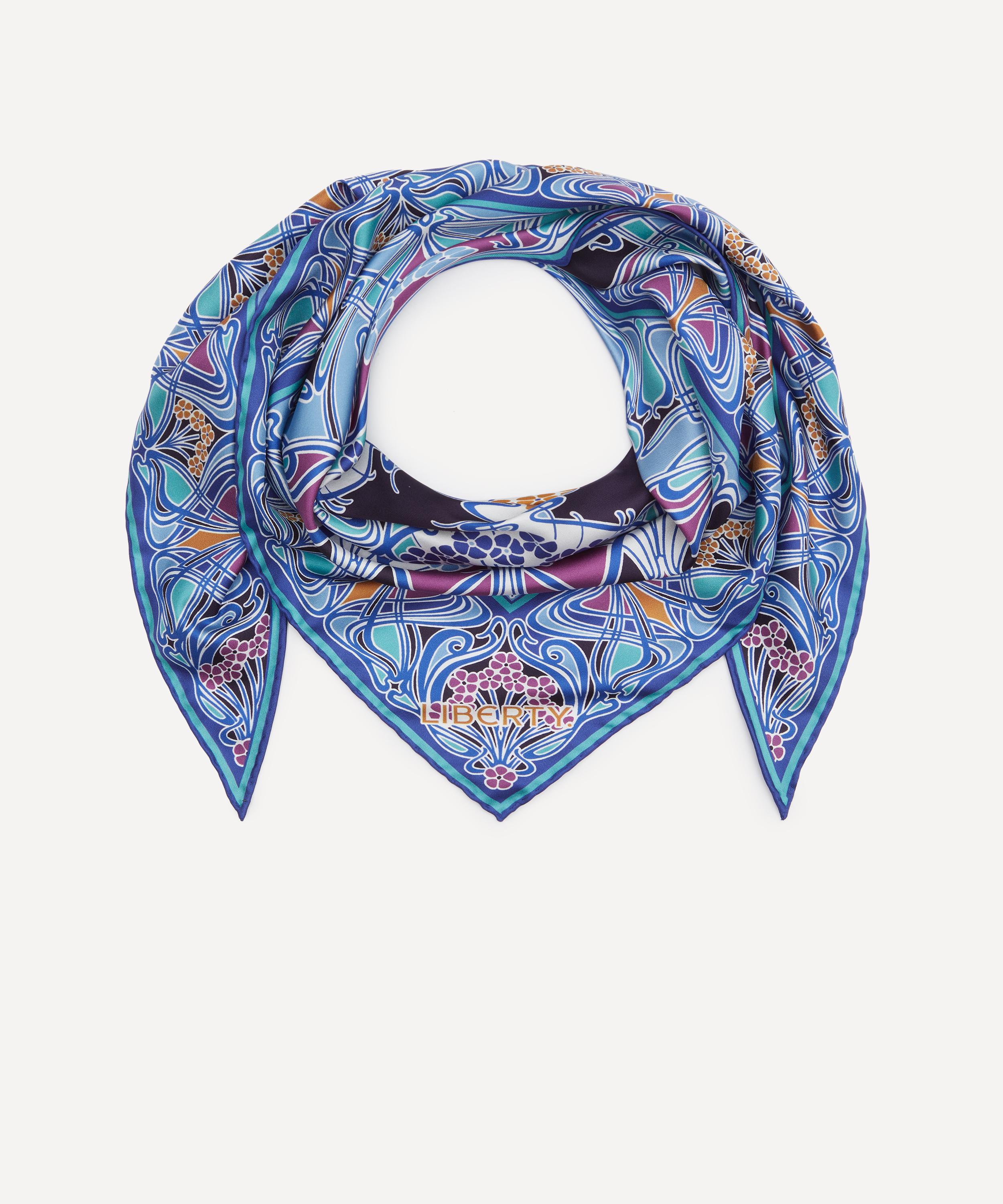 Liberty - Ianthe Triangle 100X140 Silk Scarf image number 1