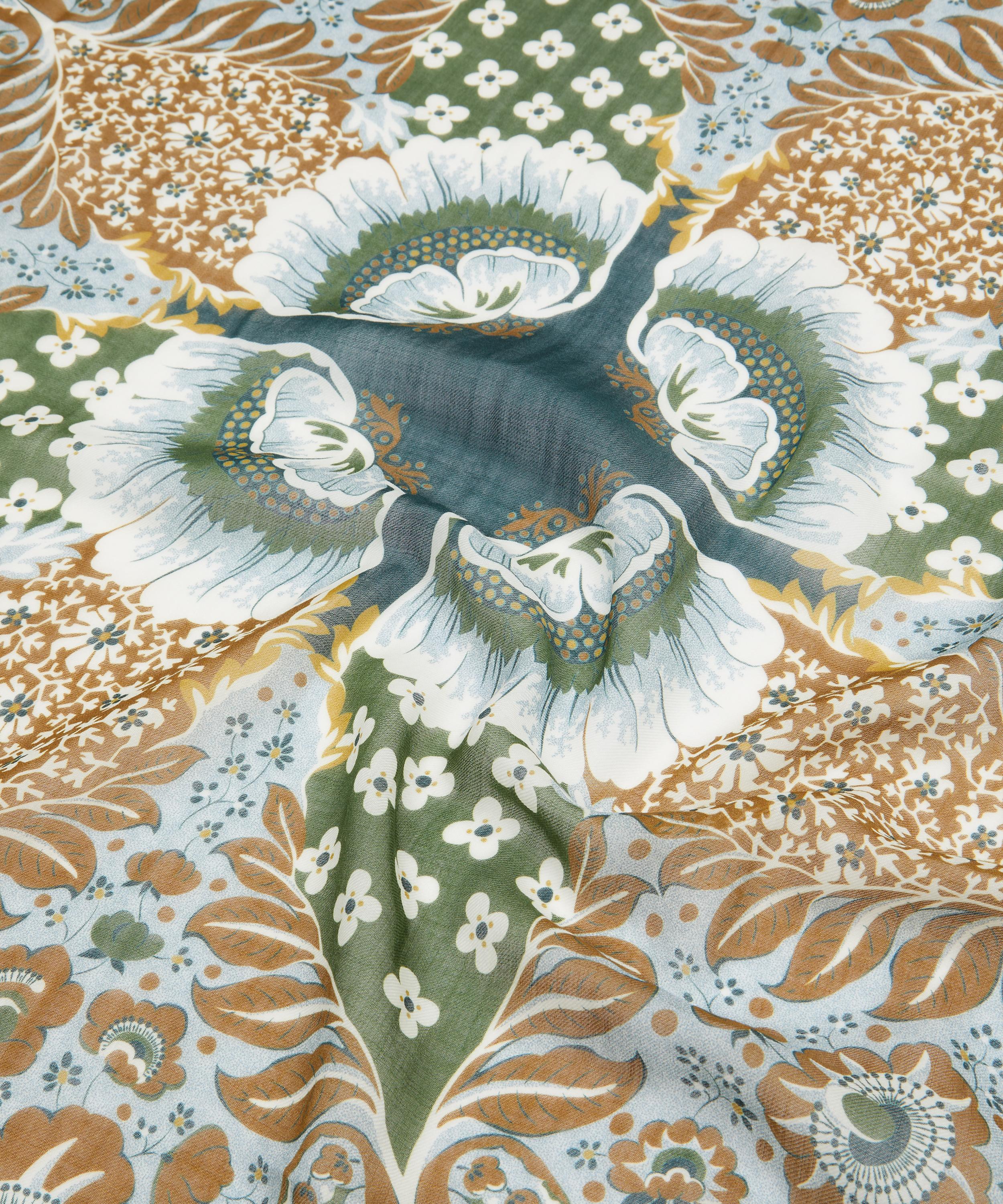 Liberty - Freyja Paisley Cashmere Scarf 140 image number 4