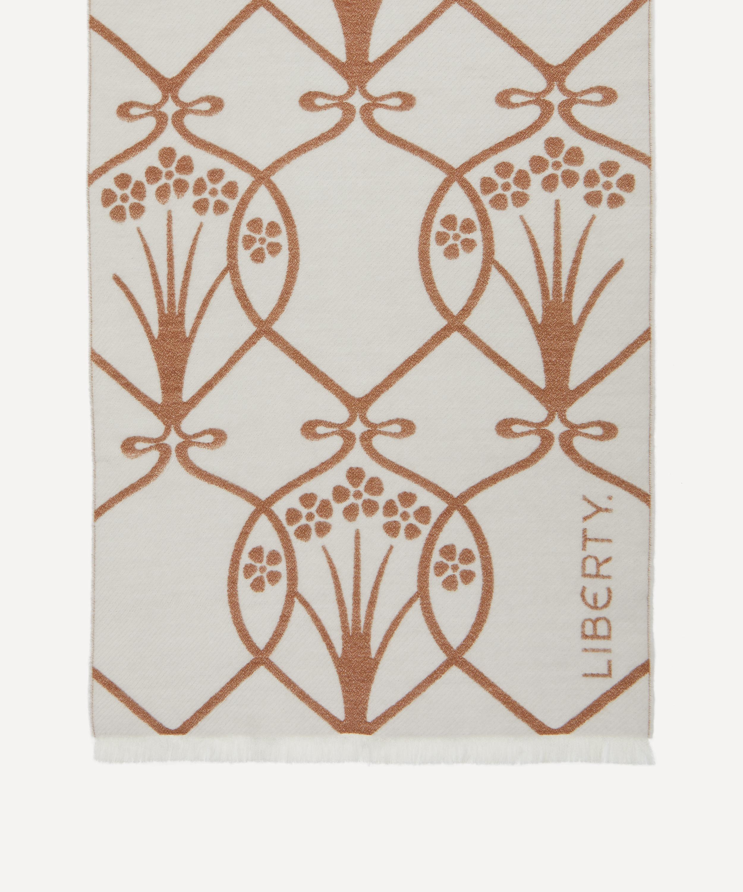 Liberty - Iphis Emboss Jacquard 45X200 Wool Scarf image number 3