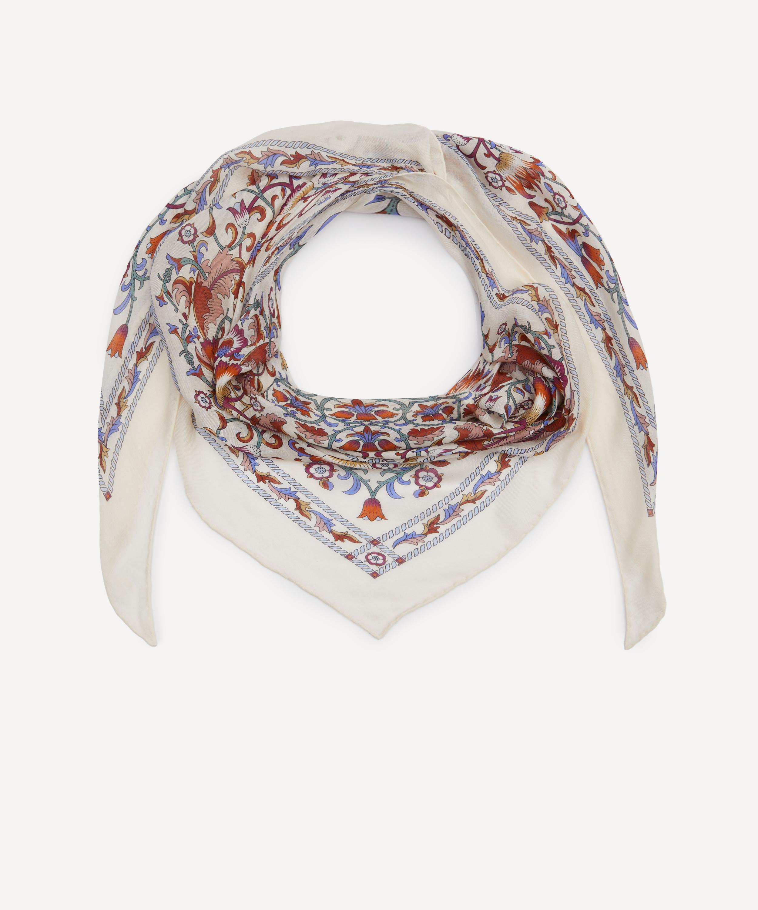 Liberty - Lodden Triangle 100X140 Wool-Silk Scarf image number 1