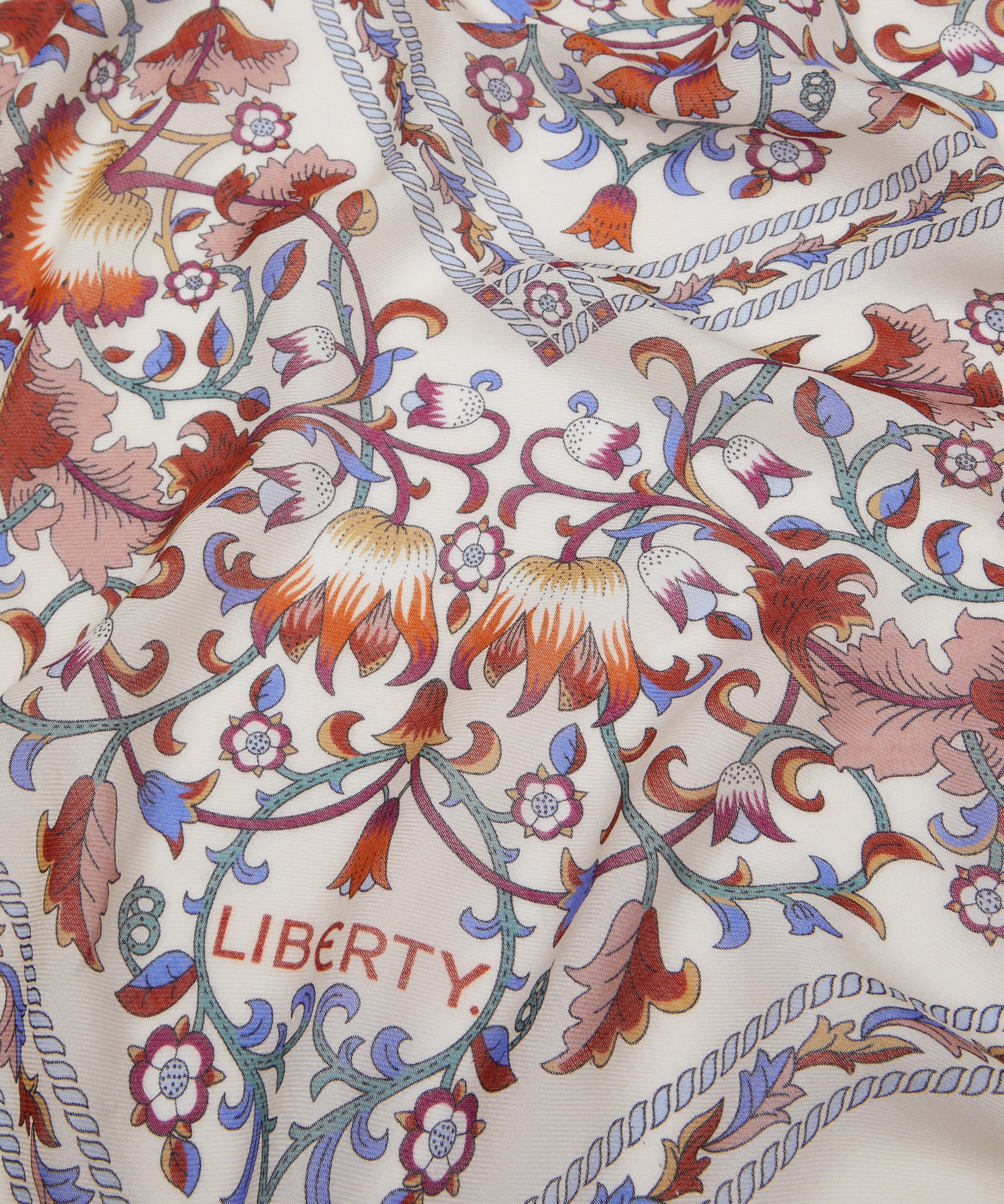 Liberty - Lodden Triangle 100X140 Wool-Silk Scarf image number 3