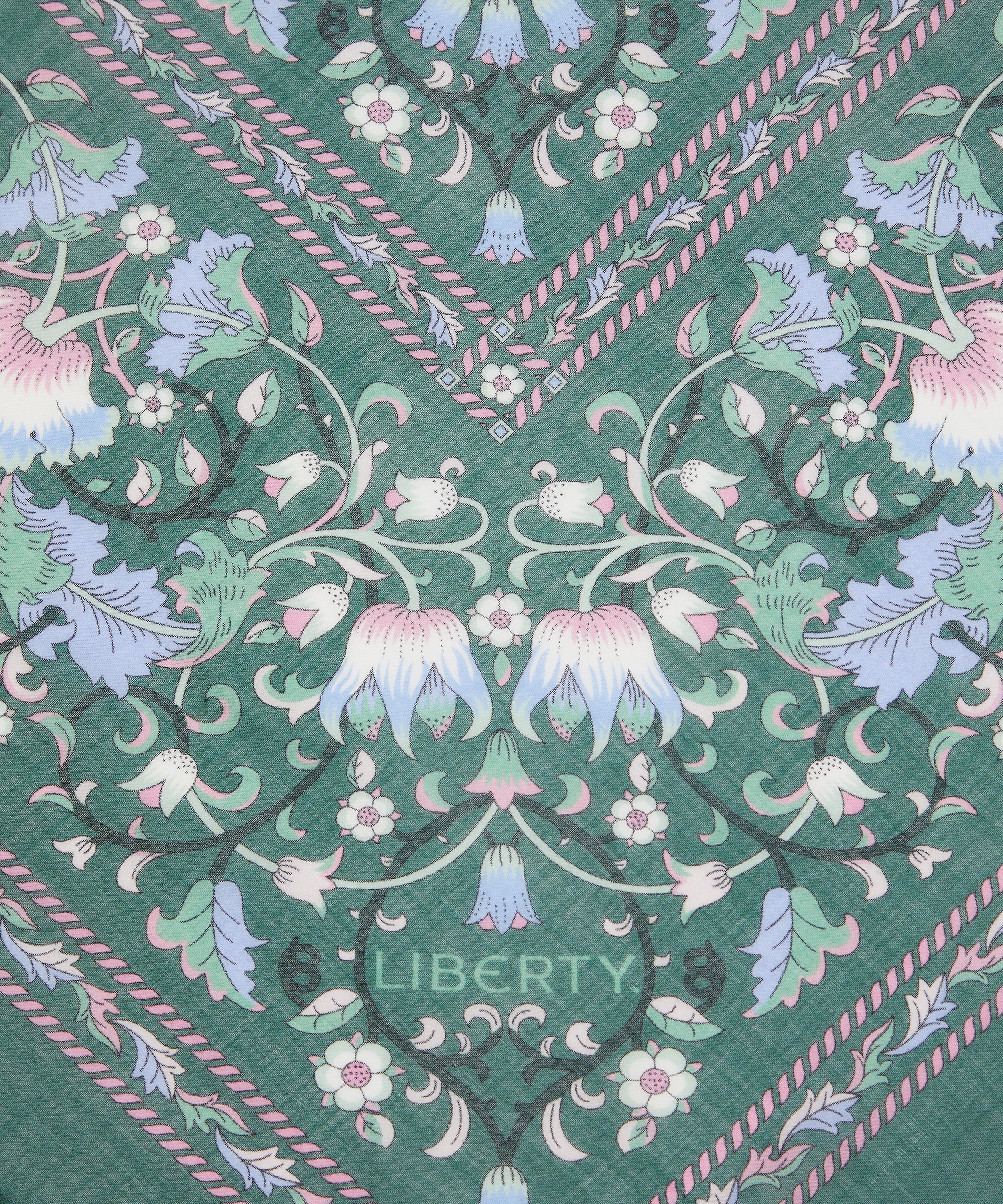 Liberty - Lodden Triangle 100X140 Wool-Silk Scarf image number 3