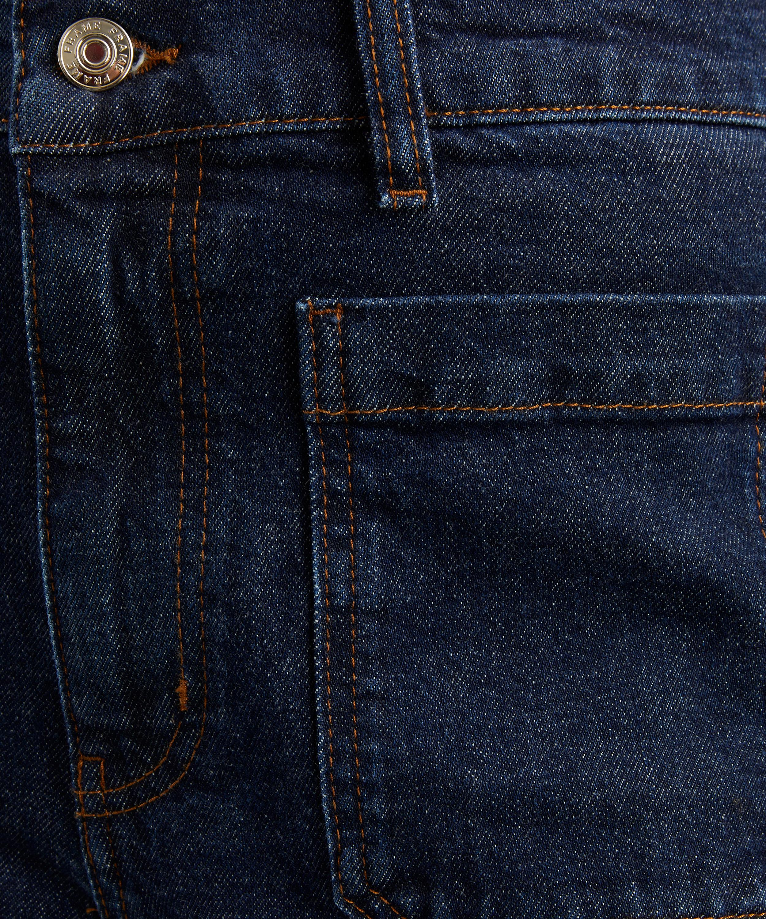 Frame - The Refined High-Rise Wide-Leg Jeans in Taboo image number 4