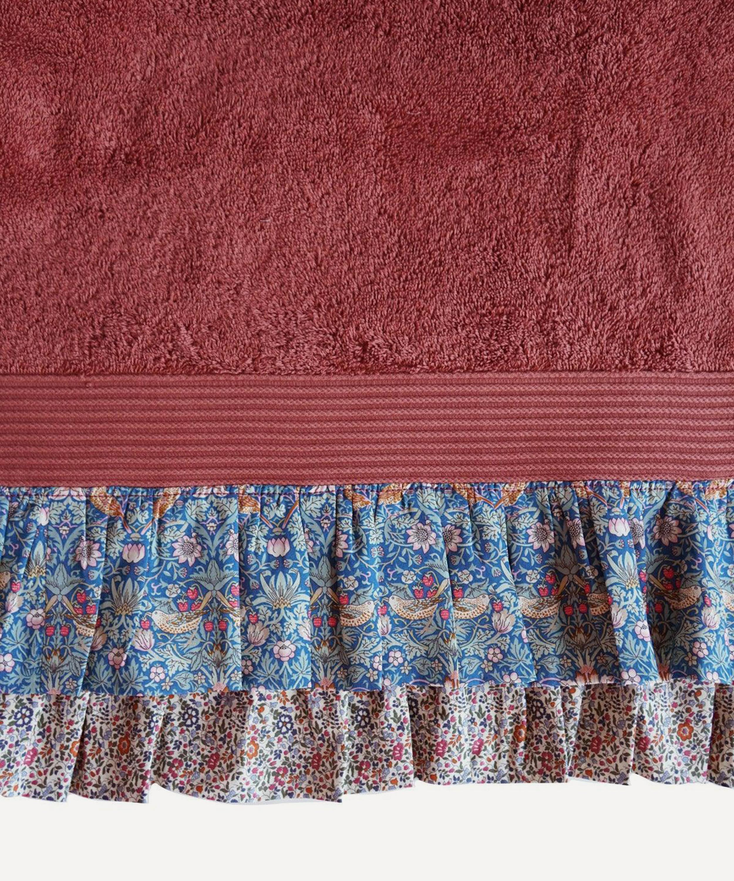 Coco & Wolf - Strawberry Thief and Katie and Millie Ruffle Edge Bath Towel image number 2