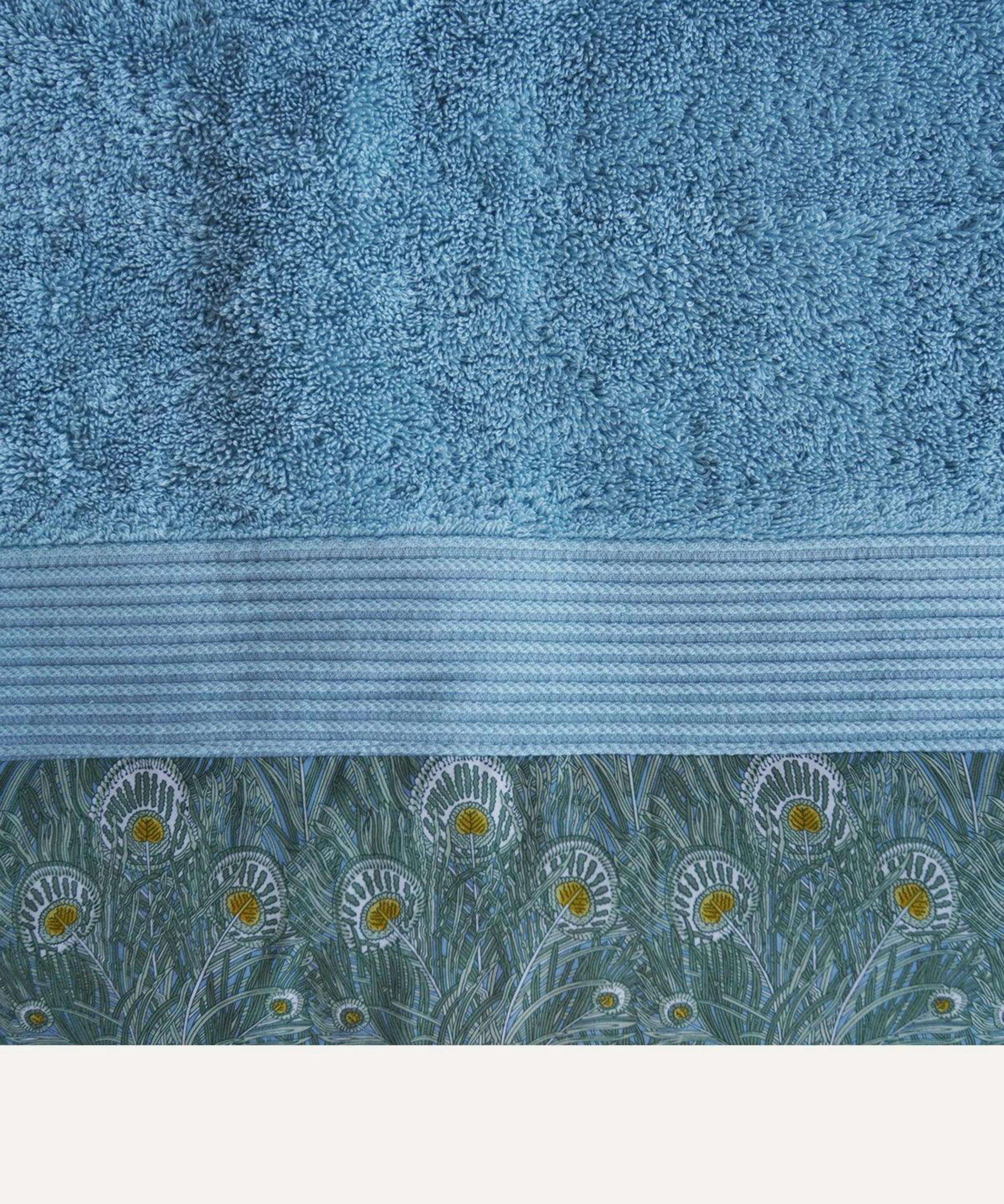 Coco & Wolf - Queen Hera Border Edge Bath Towel image number 2