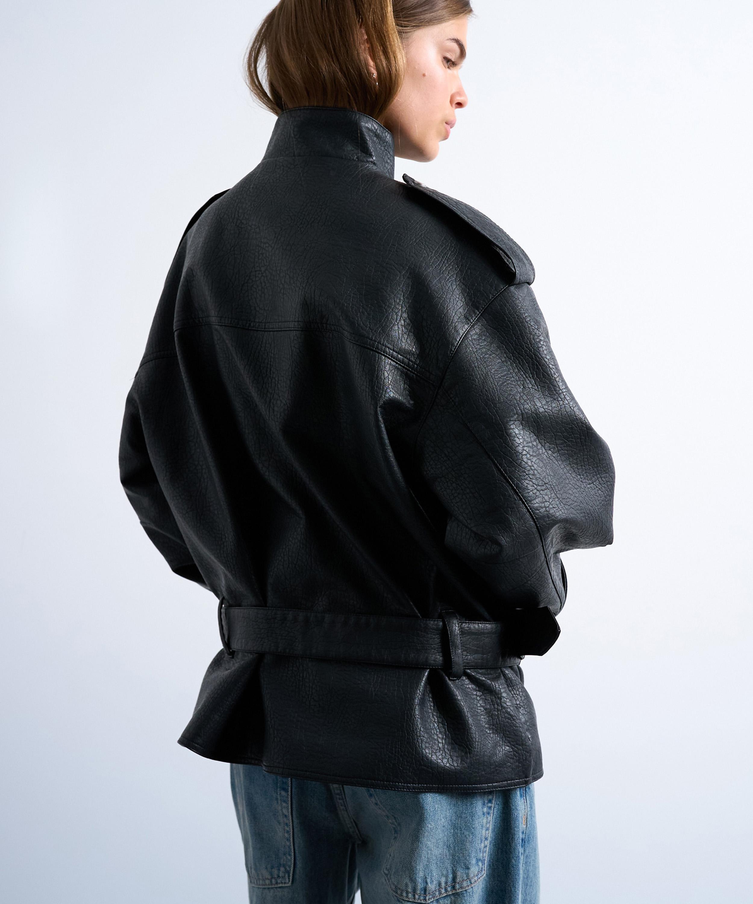 TOPSHOP - Black Faux Bubble Leather Belted Bomber Jacket image number 3