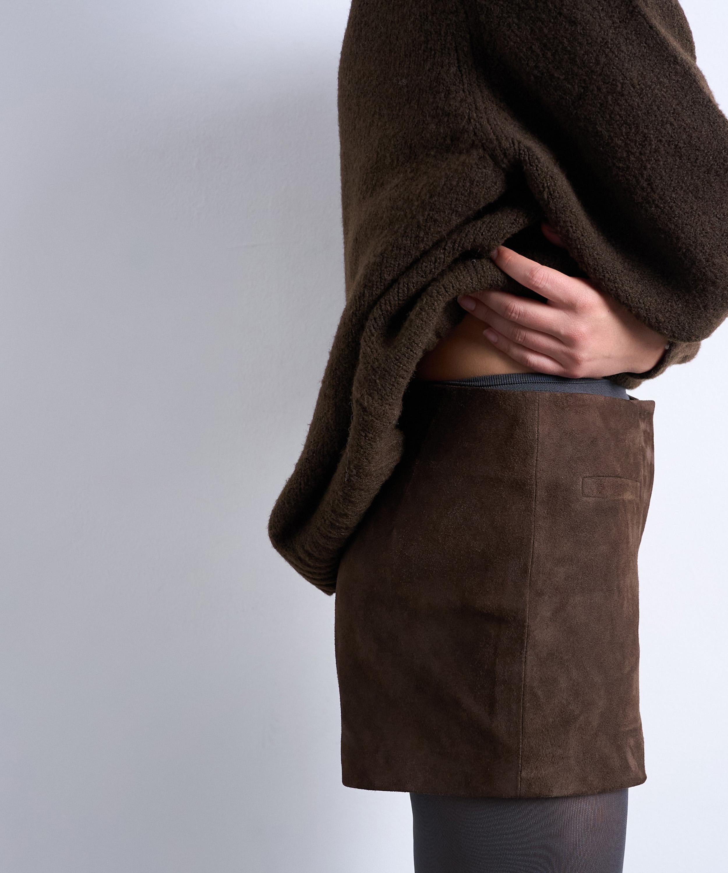 TOPSHOP - Green Co-Ord Suede Shorts image number 3