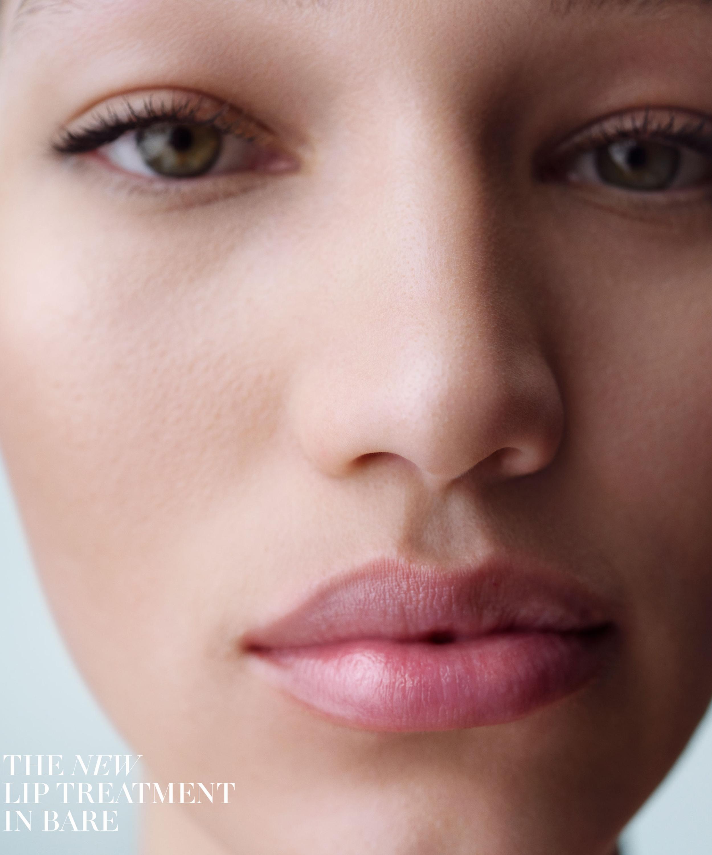 La Mer - The Lip Treatment image number 4