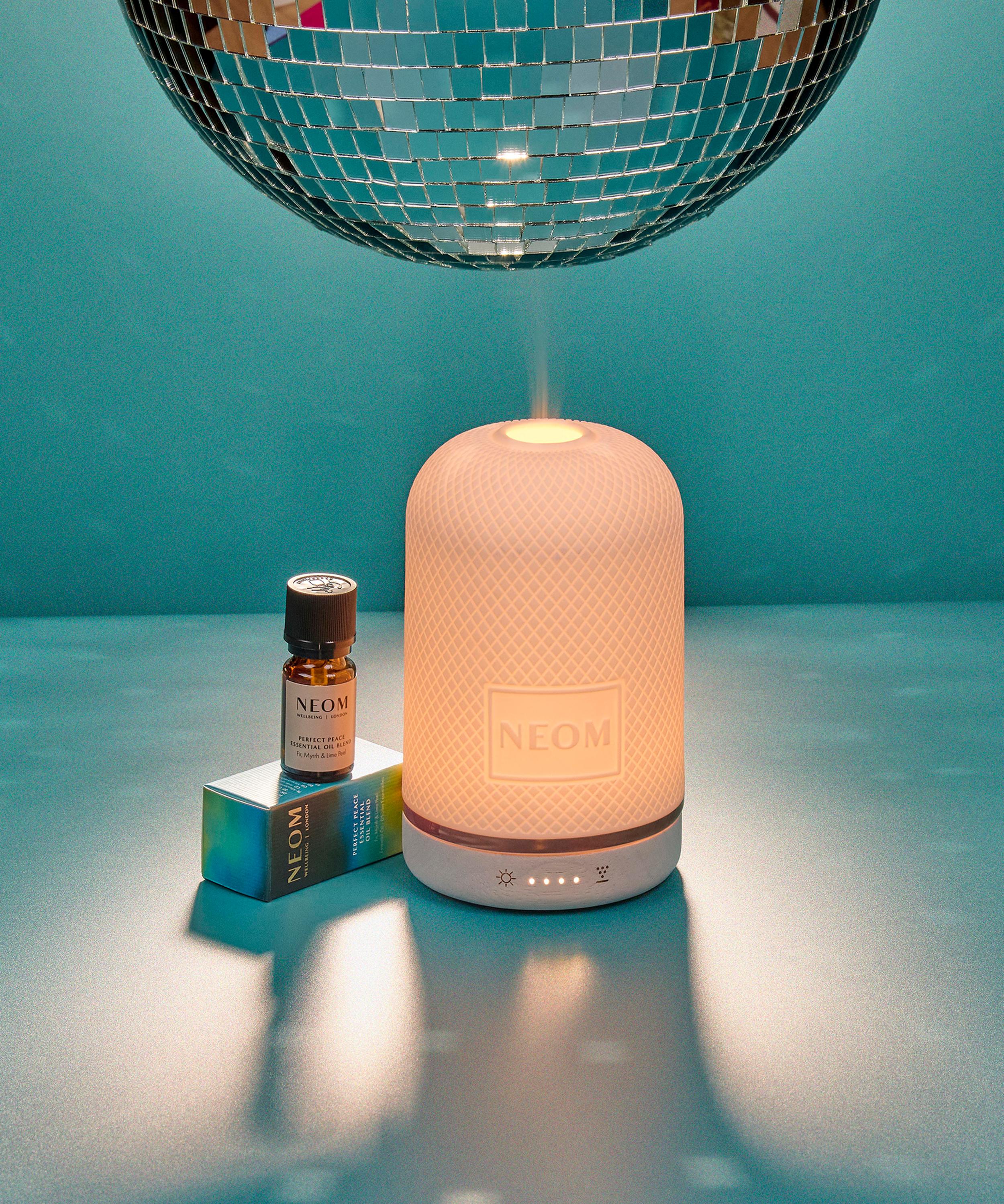 NEOM Wellbeing London - Perfect Peace Essential Oil Blend 10ml image number 1