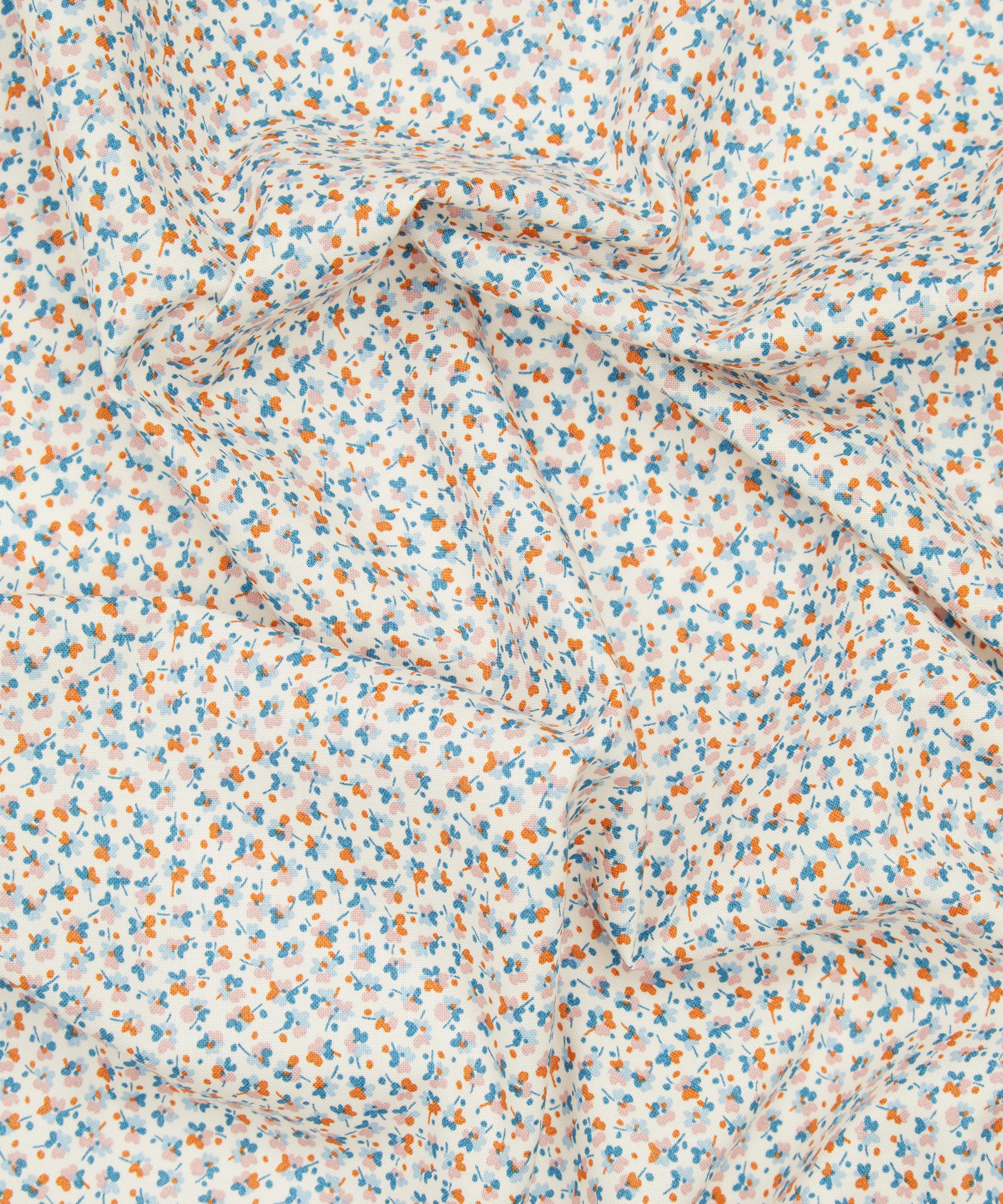 Liberty Fabrics - Clover Speckle Lasenby Quilting Cotton image number 3