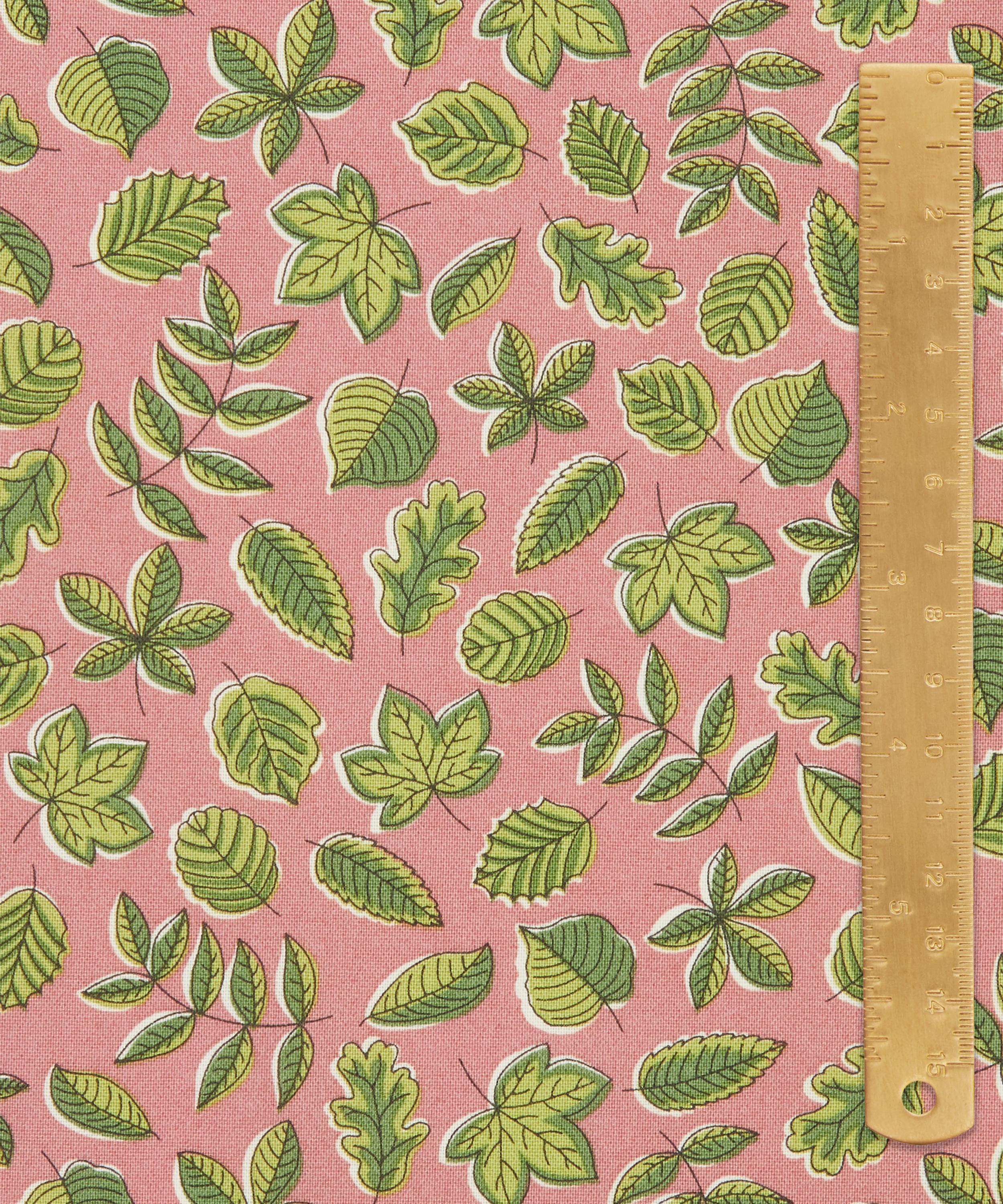 Liberty Fabrics - Leaf Flutter Lasenby Quilting Cotton image number 4
