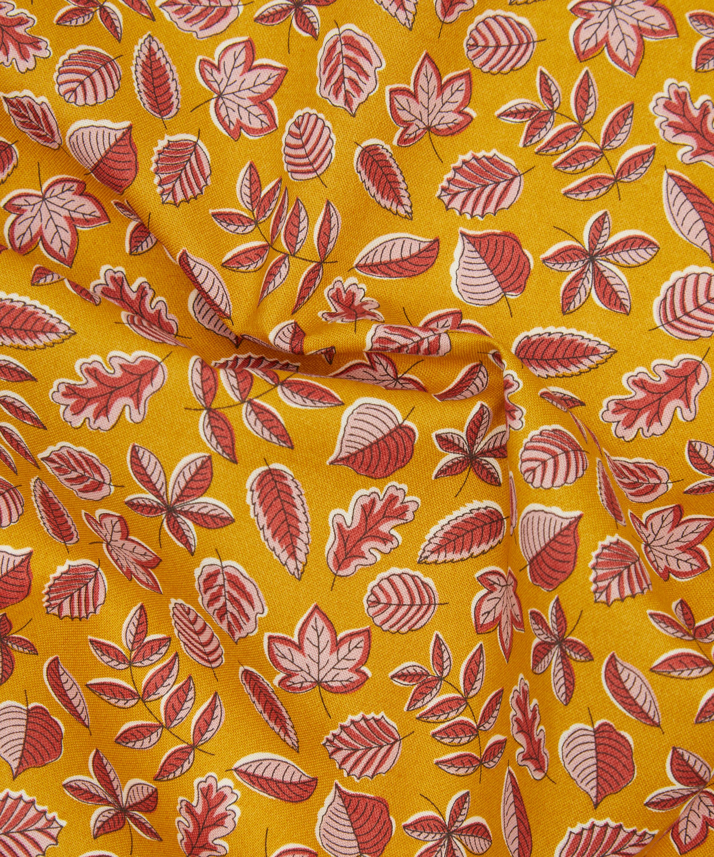 Liberty Fabrics - Leaf Flutter Lasenby Quilting Cotton image number 3