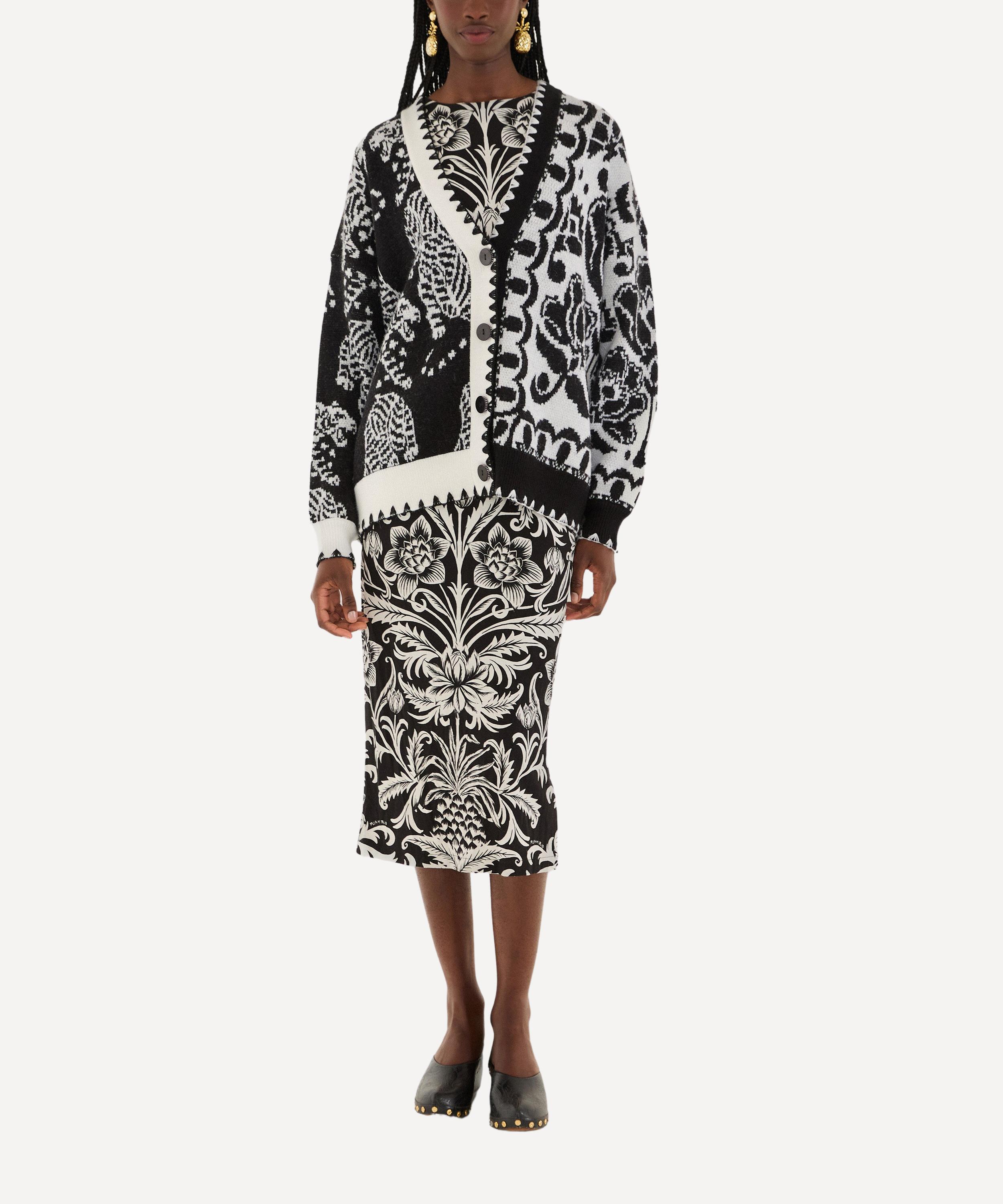FARM Rio - Black & White Mixed Striped Tigers Buttoned Knit Cardigan image number 0