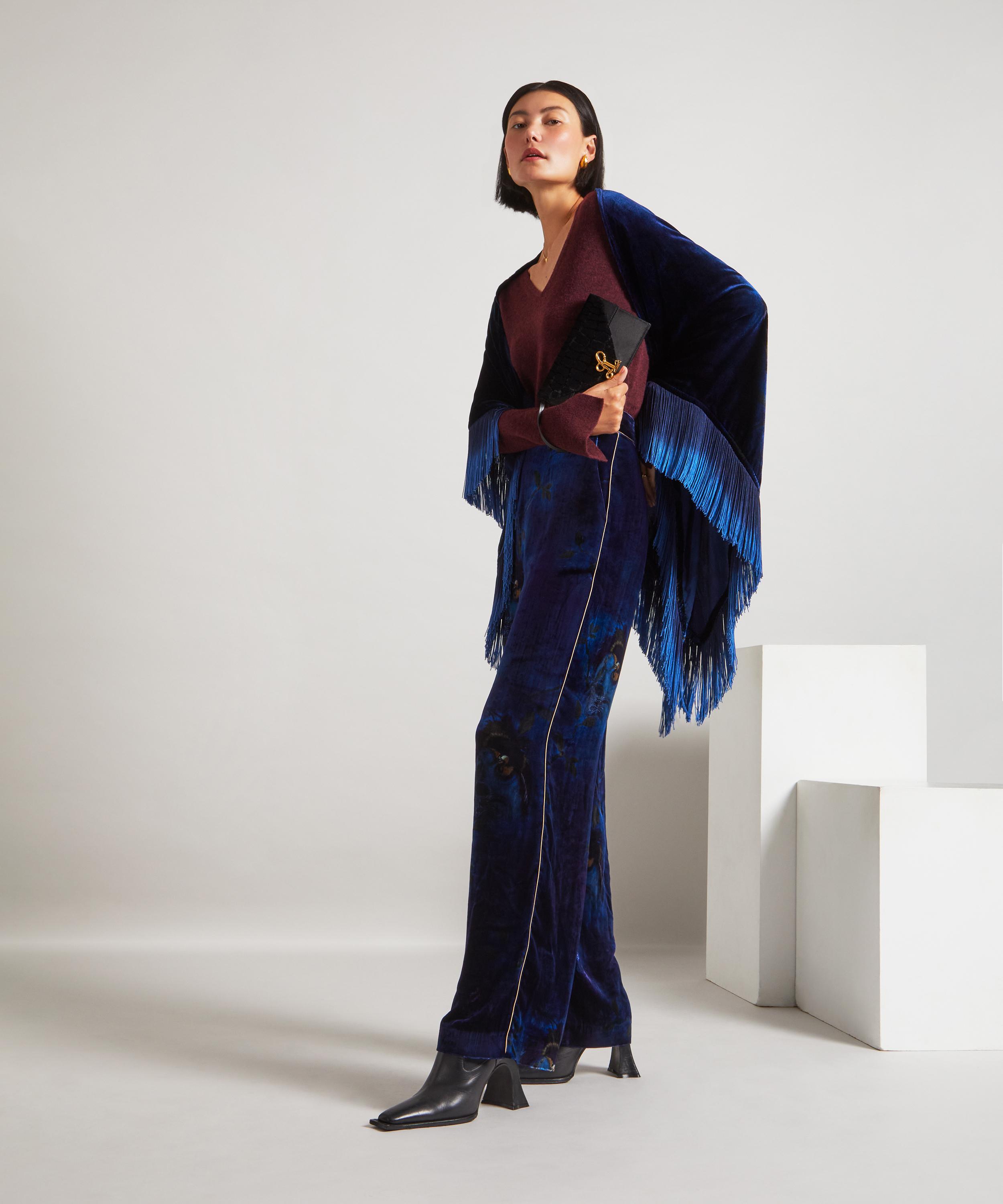 Liberty - HYPERNOVA 150 || Heron Velvet Cape image number 2