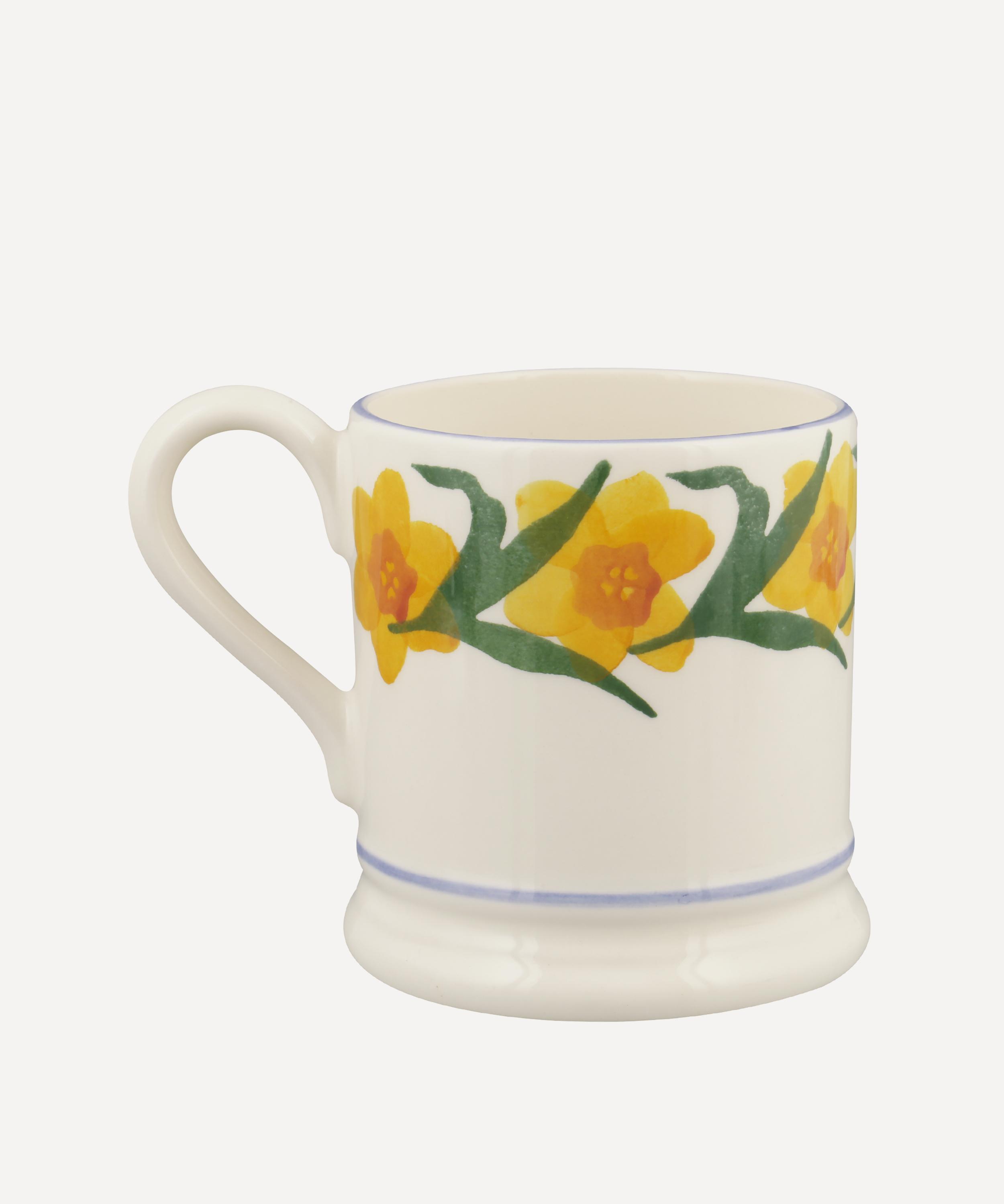 Emma Bridgewater - Windblown Daffodils Half-Pint Mug image number 2