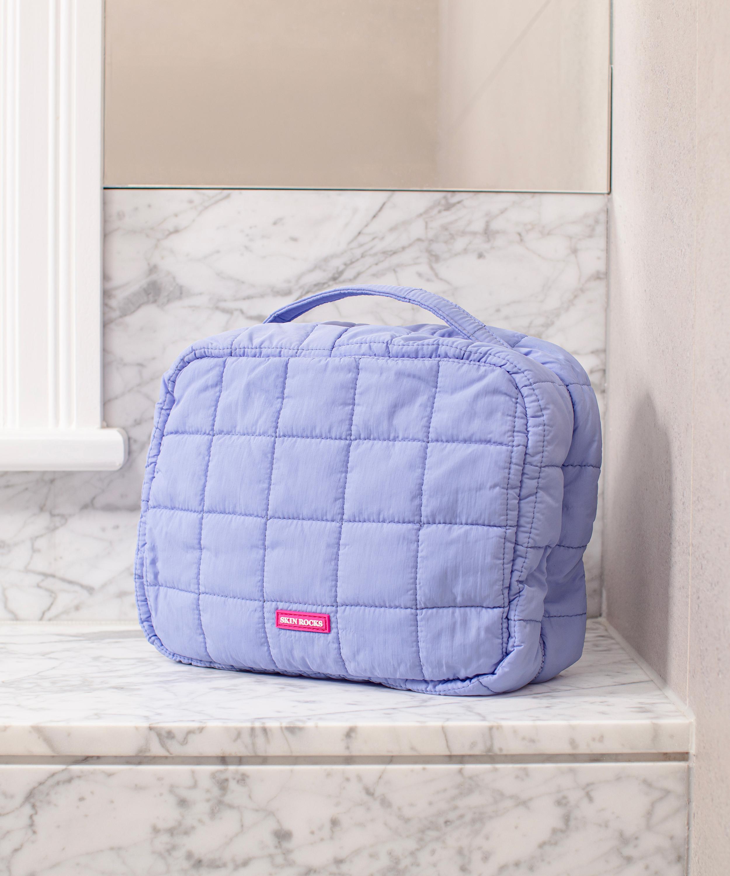 Skin Rocks - The Puffer Bag Periwinkle Edition Gift with Purchase image number 1