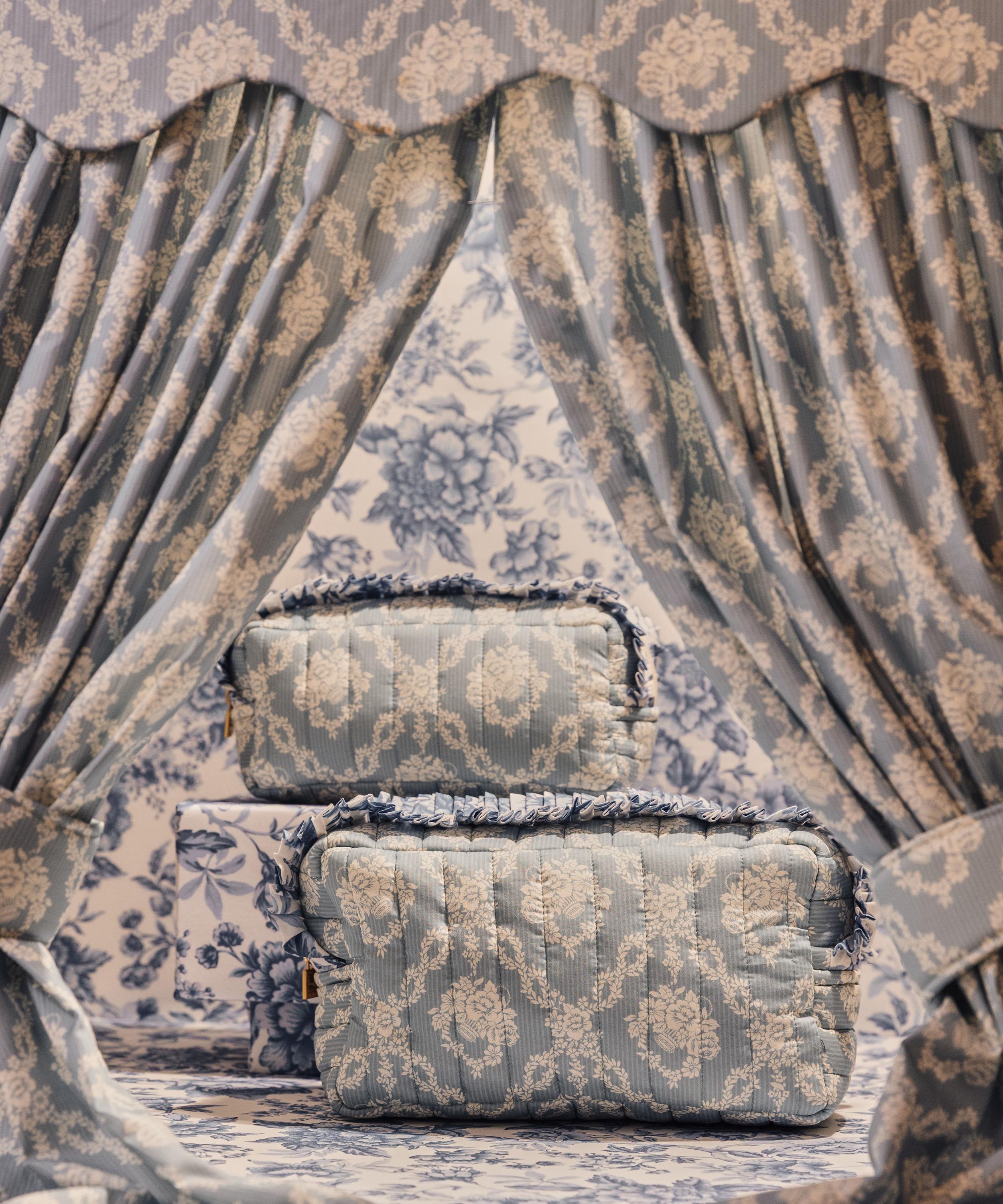 Bon Dep - Garland Hampers Tana Lawn&trade; Cotton Ruffled Pouch image number 1