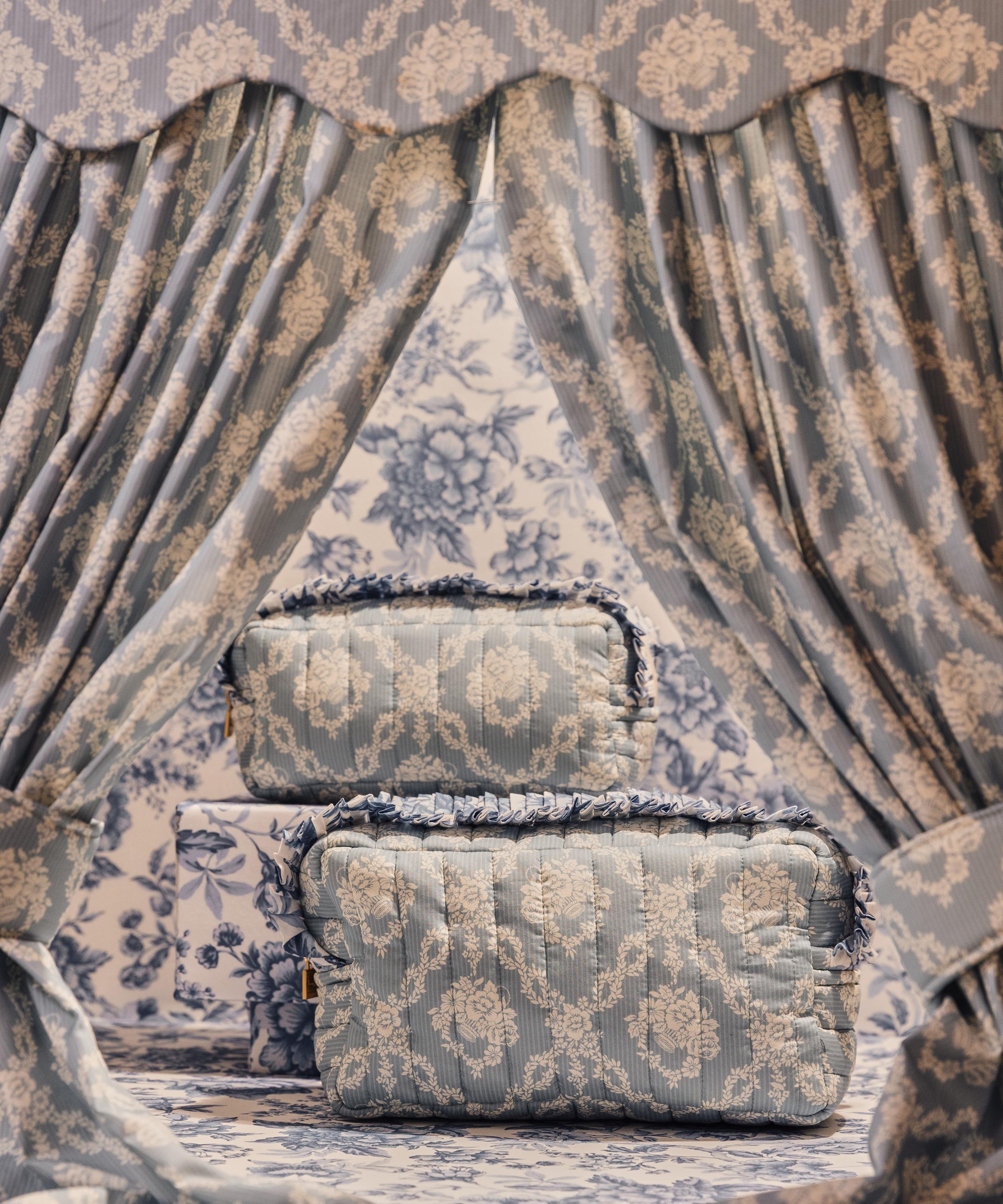 Bon Dep - Garland Hampers Tana Lawn&trade; Cotton Ruffled Square Pouch image number 2