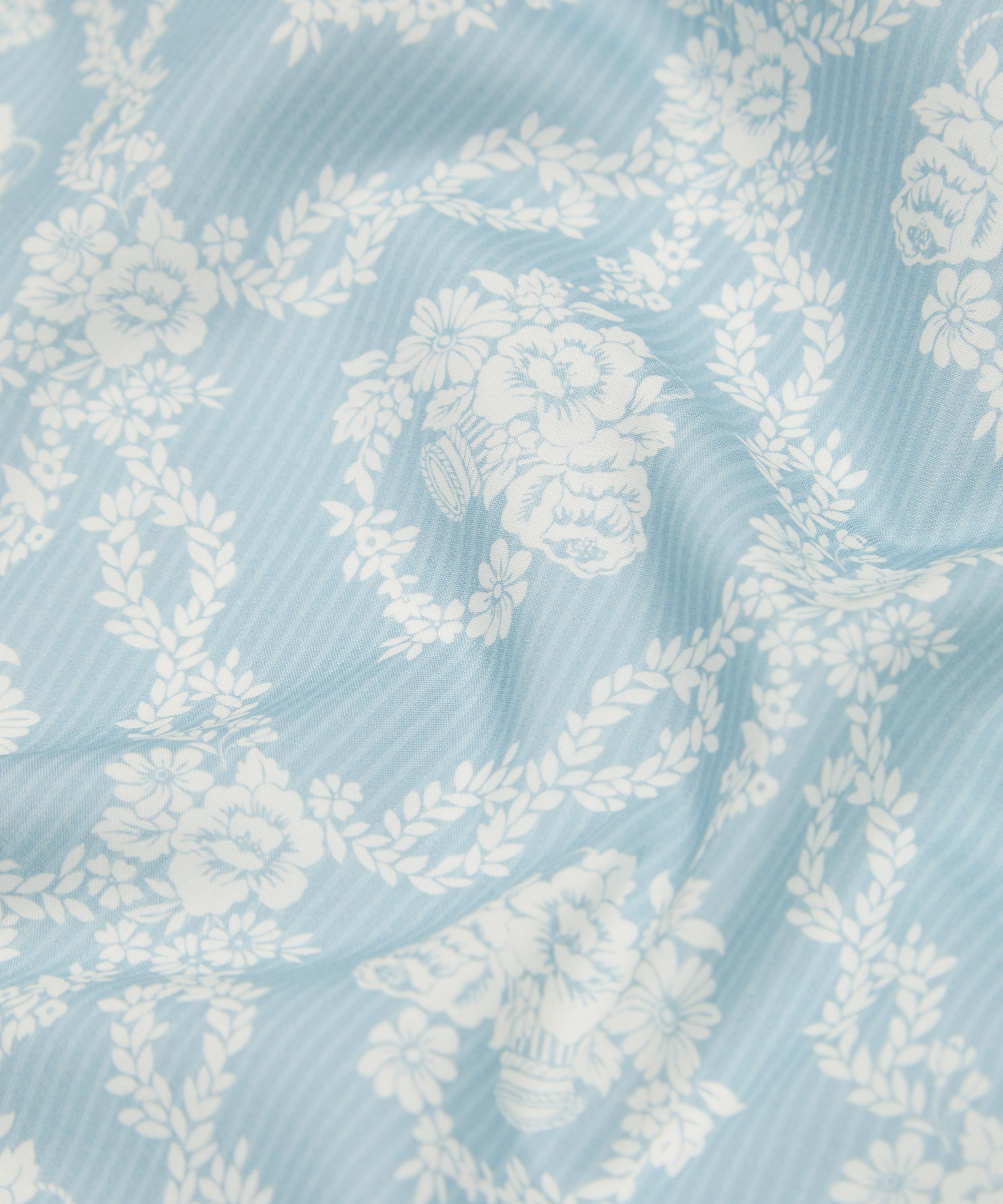 Liberty Fabrics - Liberty Fabrics & Bridgerton Garland Hampers Tana Lawn&trade; Cotton image number 3