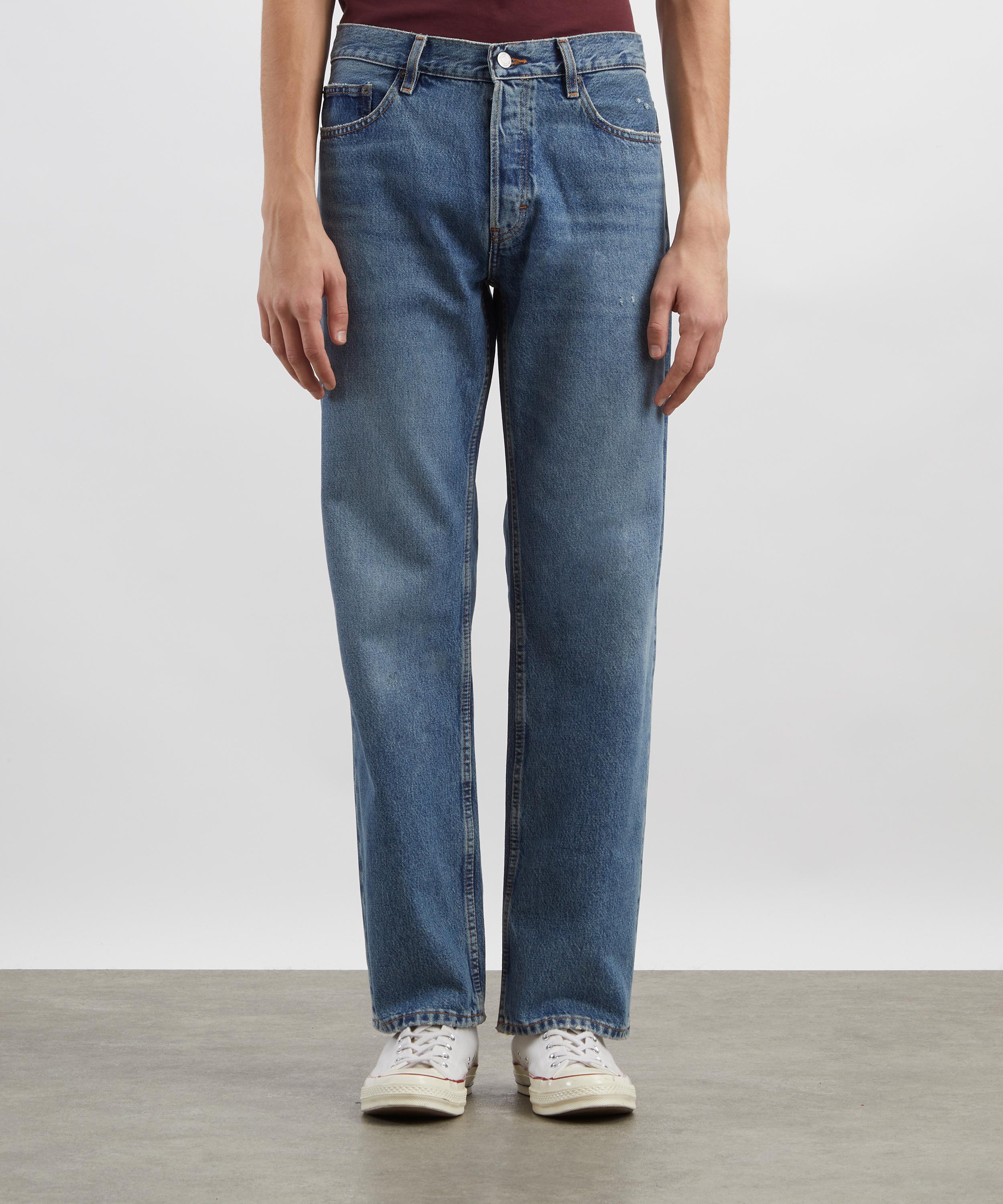 Frame - Relaxed Jeans in Outfield image number 2