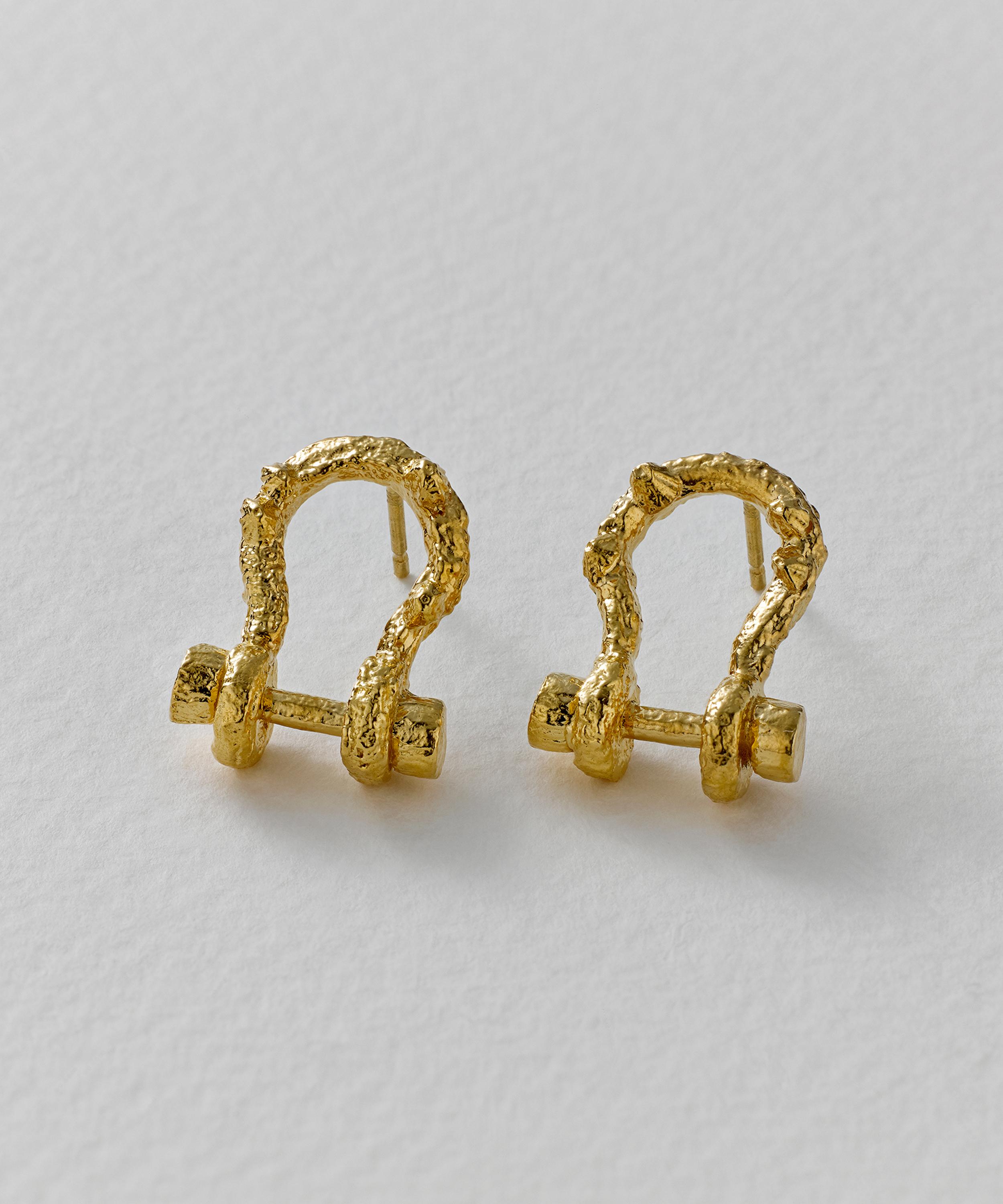 Alex Monroe - 22ct Gold-Plated Aged Boatyard Link Stud Earrings image number 2