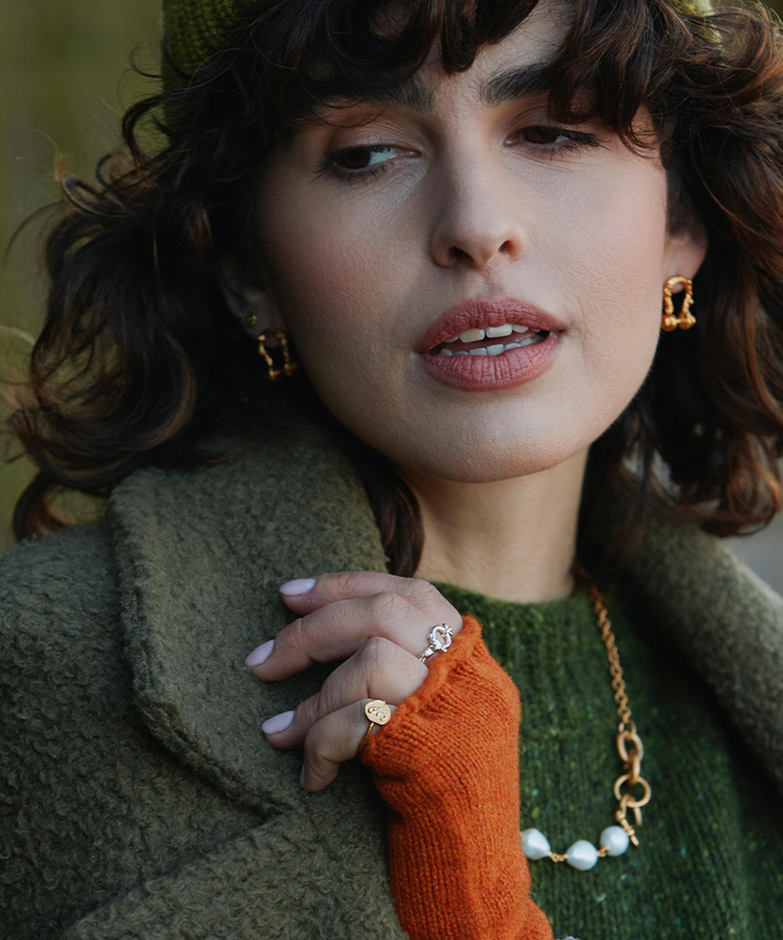 Alex Monroe - 22ct Gold-Plated Mudlarked Anchor Token Stacker Ring image number 1