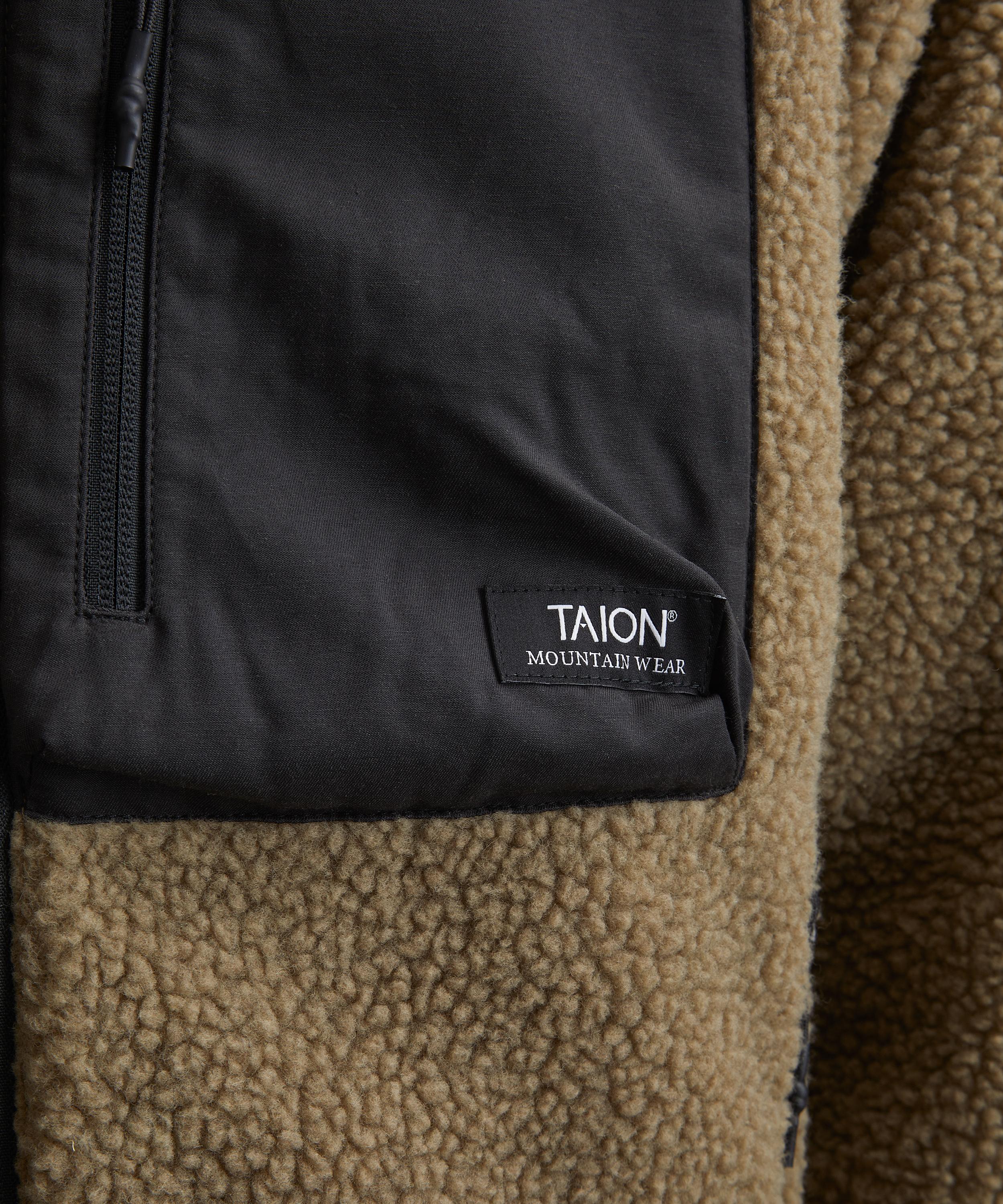 TAION - Mountain Boa Hooded Fleece Jacket image number 4