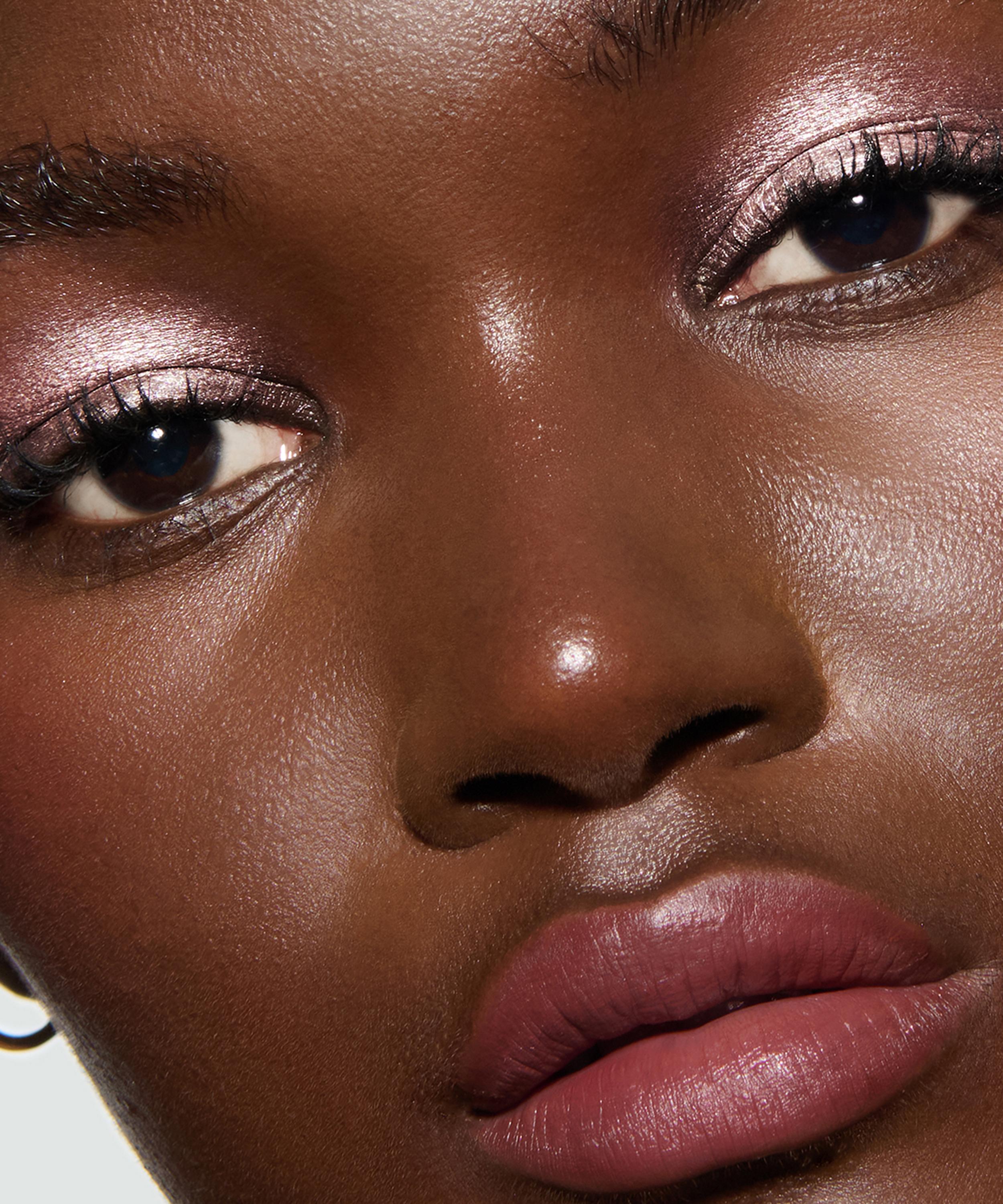 Lisa Eldridge Beauty - Liquid Lurex Eyeshadow 2.8ml image number 2