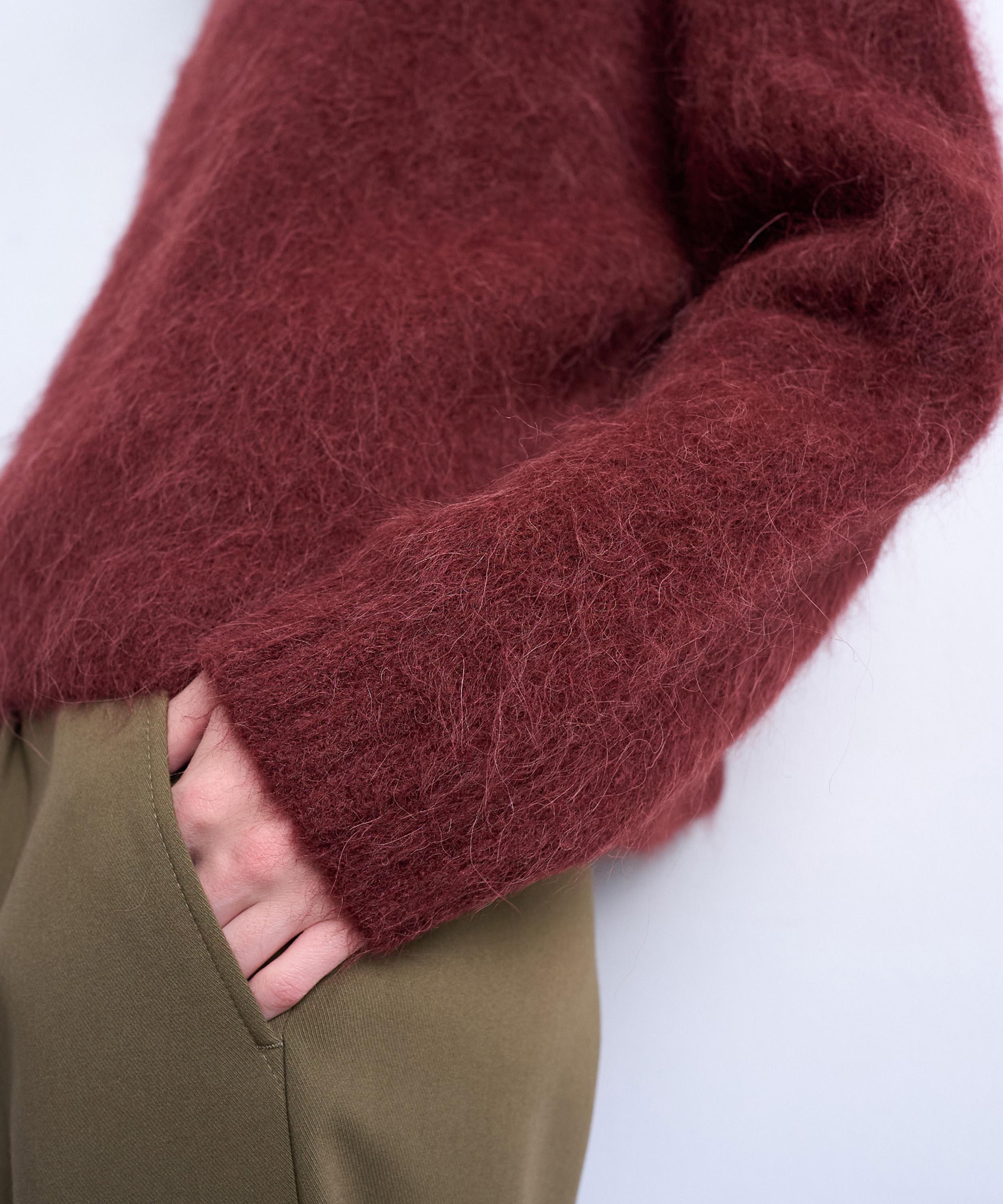 TOPSHOP - Burgundy Knitted Premium Alpaca Crew-Neck Boxy Jumper image number 2