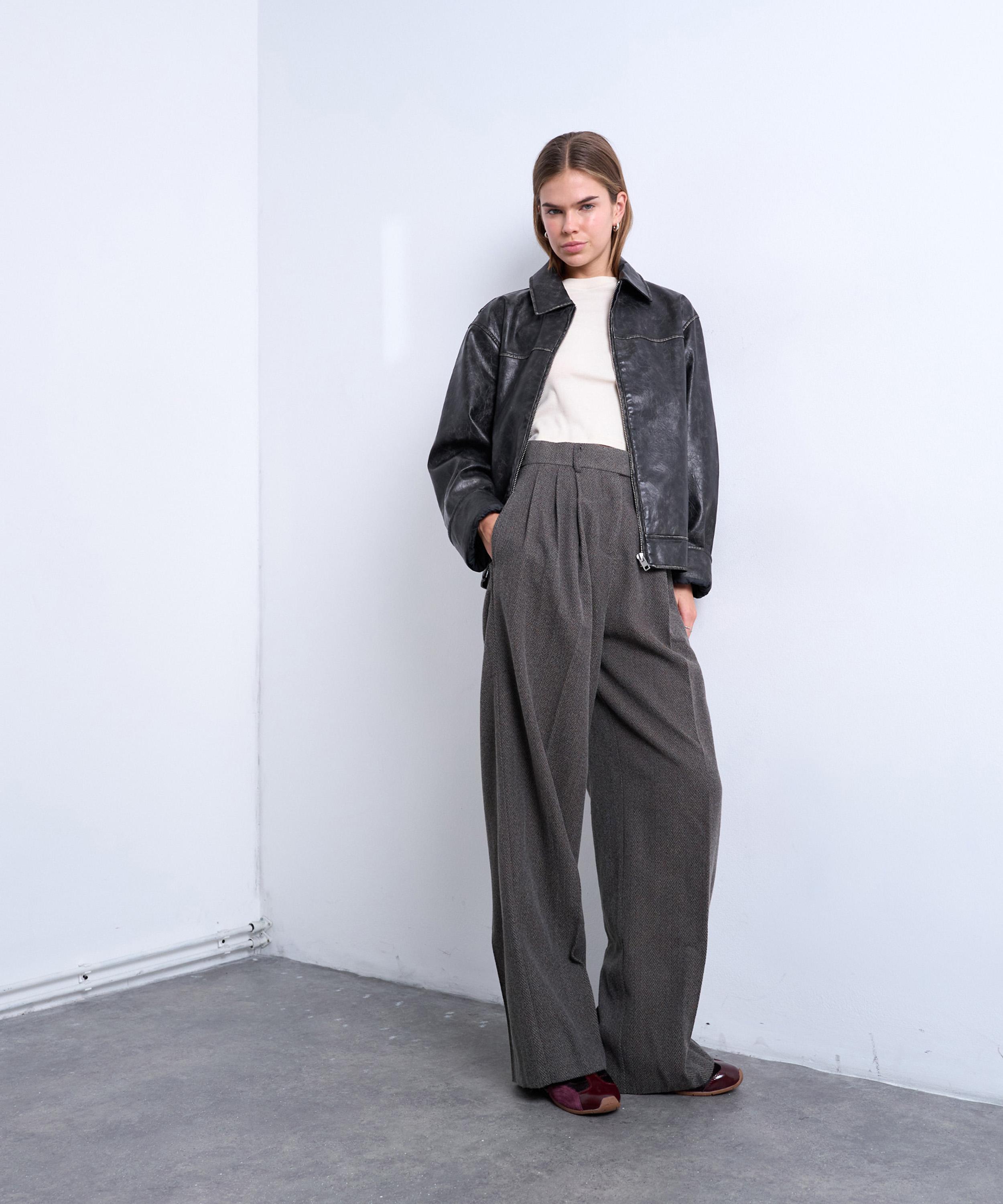 TOPSHOP - High Waisted Herringbone Pleated Front Trousers image number 1