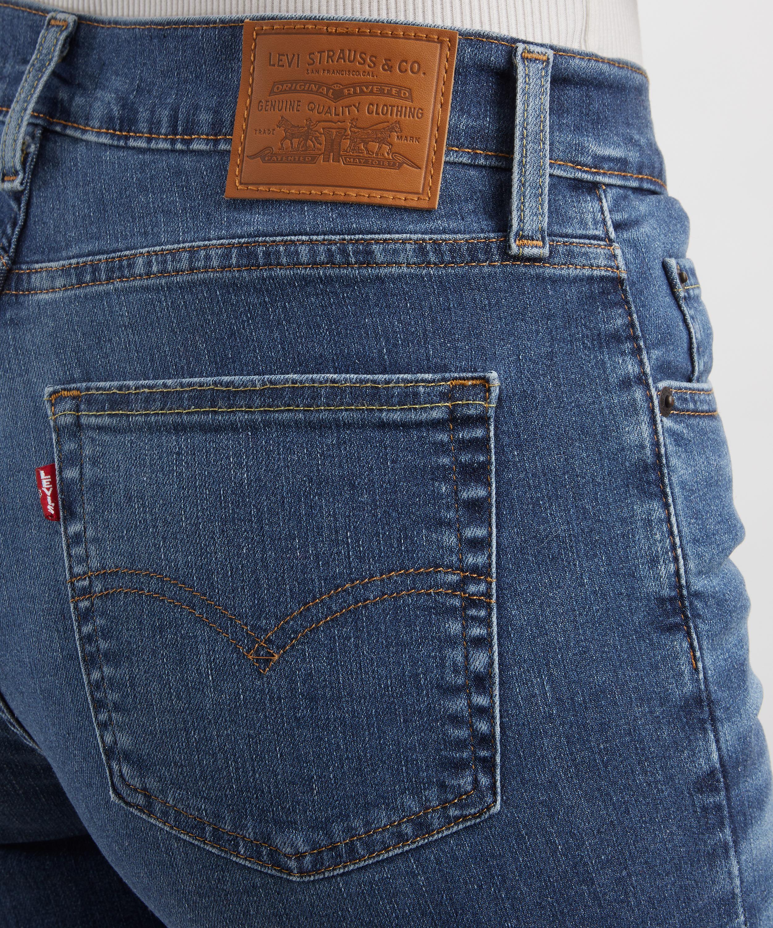 Levi's - 747 High-Rise Straight Jeans in Blue Wave image number 4