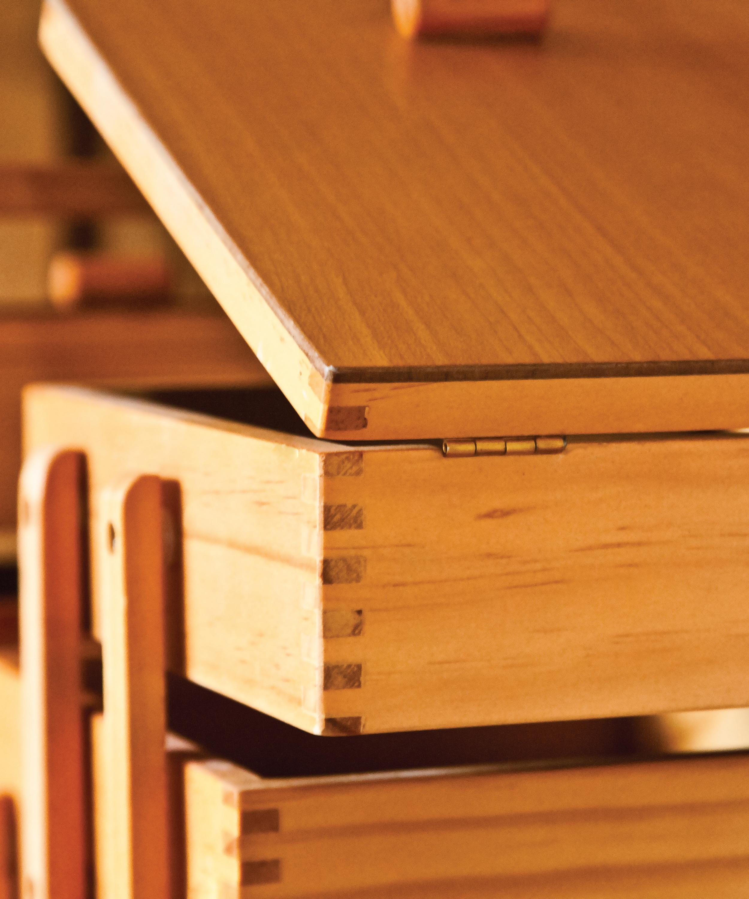 Groves - 3-Tier Cantilever Wooden Sewing Box image number 1