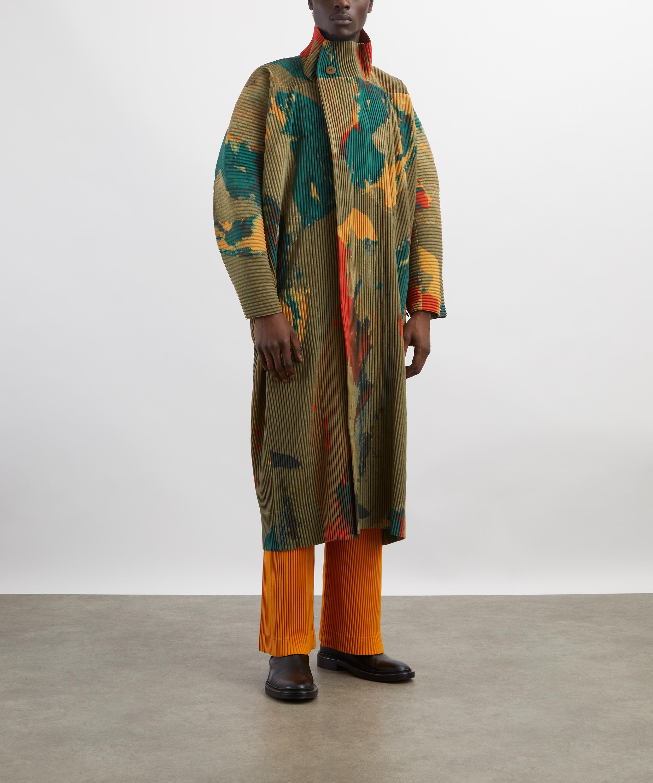HOMME PLISS&Eacute; ISSEY MIYAKE - PAINTED STONE Pleated Coat image number 2