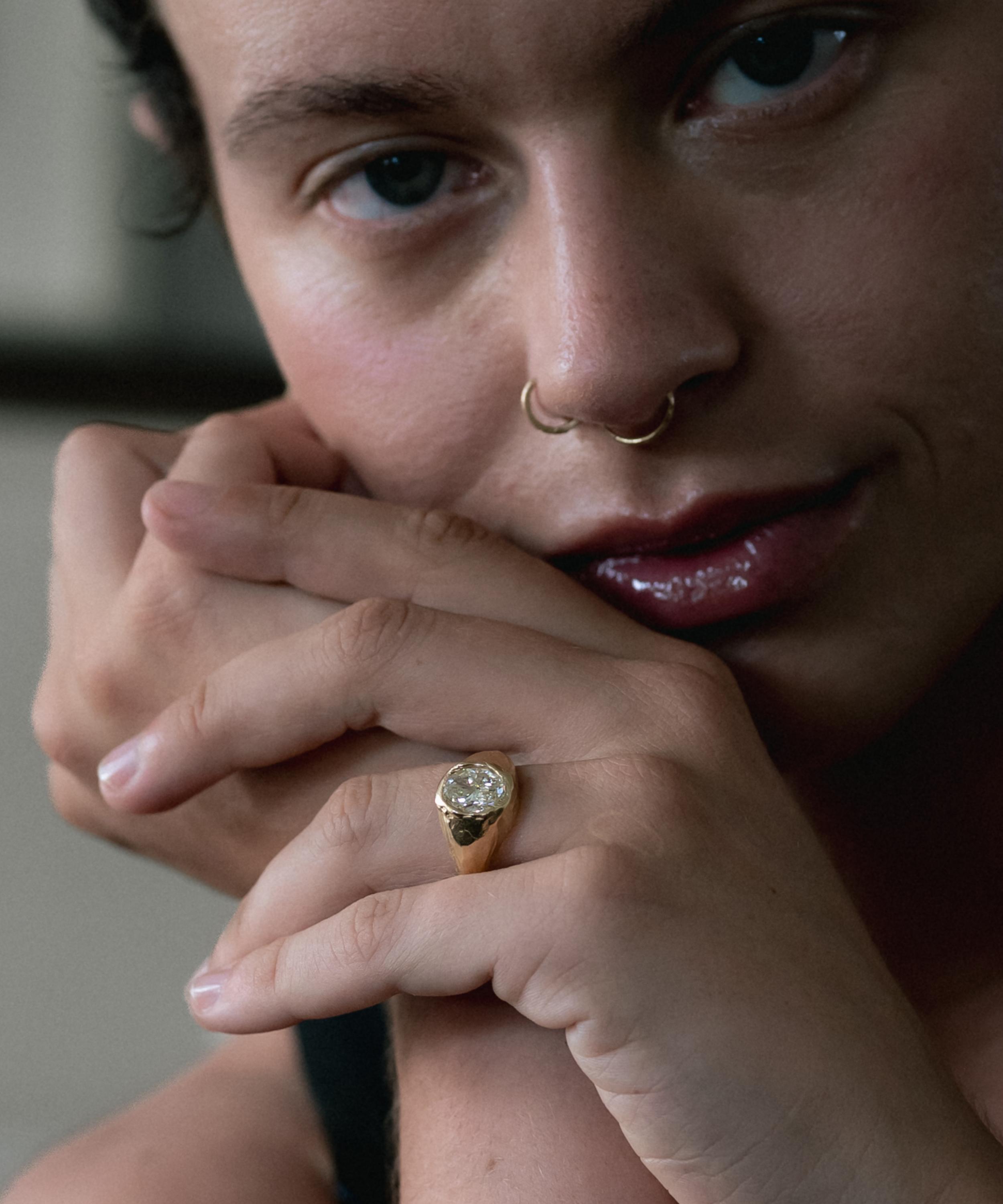 Ellis Mhairi Cameron - 14ct Gold Armach Diamond Eternity Ring V image number 1