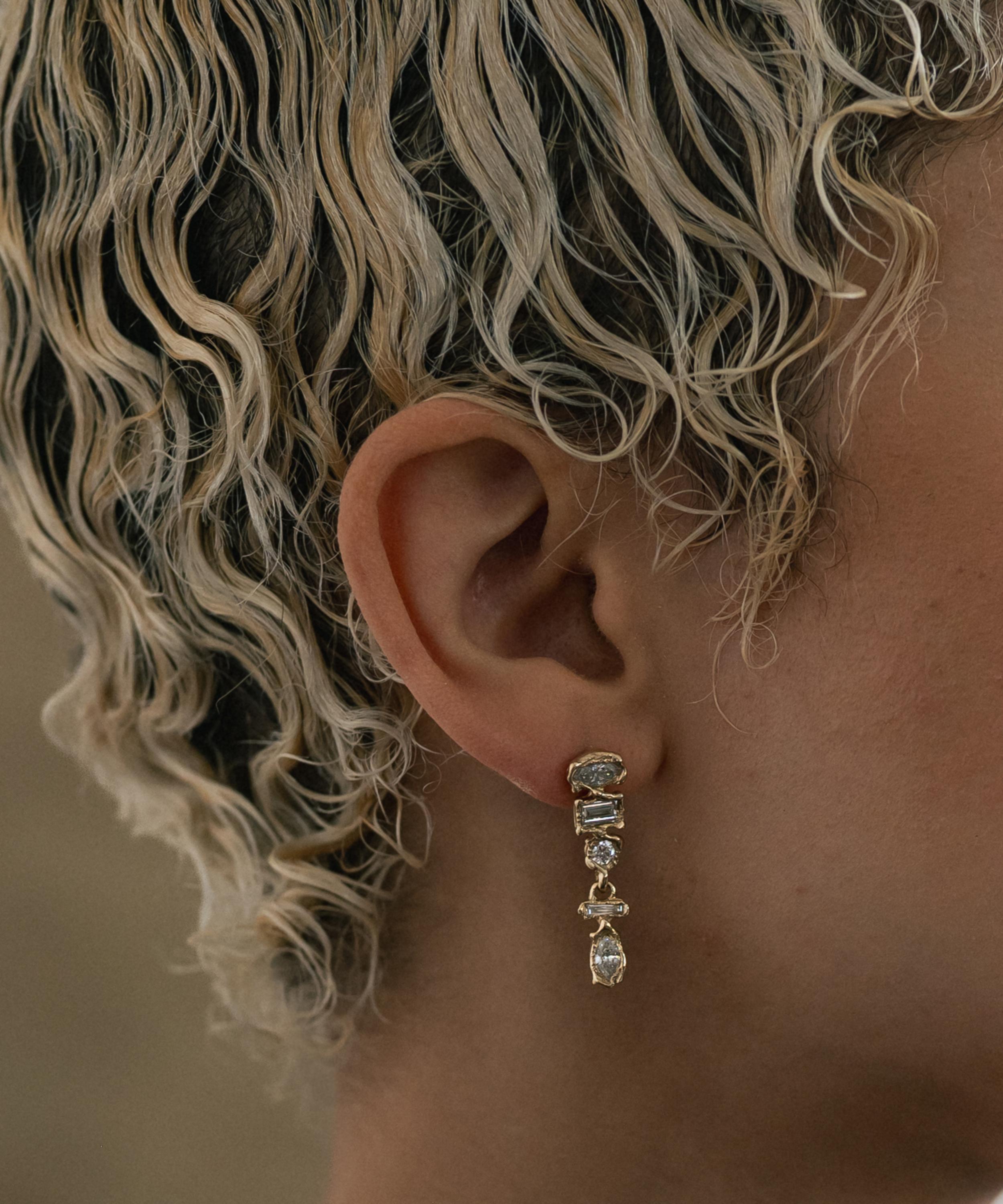 Ellis Mhairi Cameron - 14ct Gold Armach Mixed Diamond Drop Earrings I image number 1