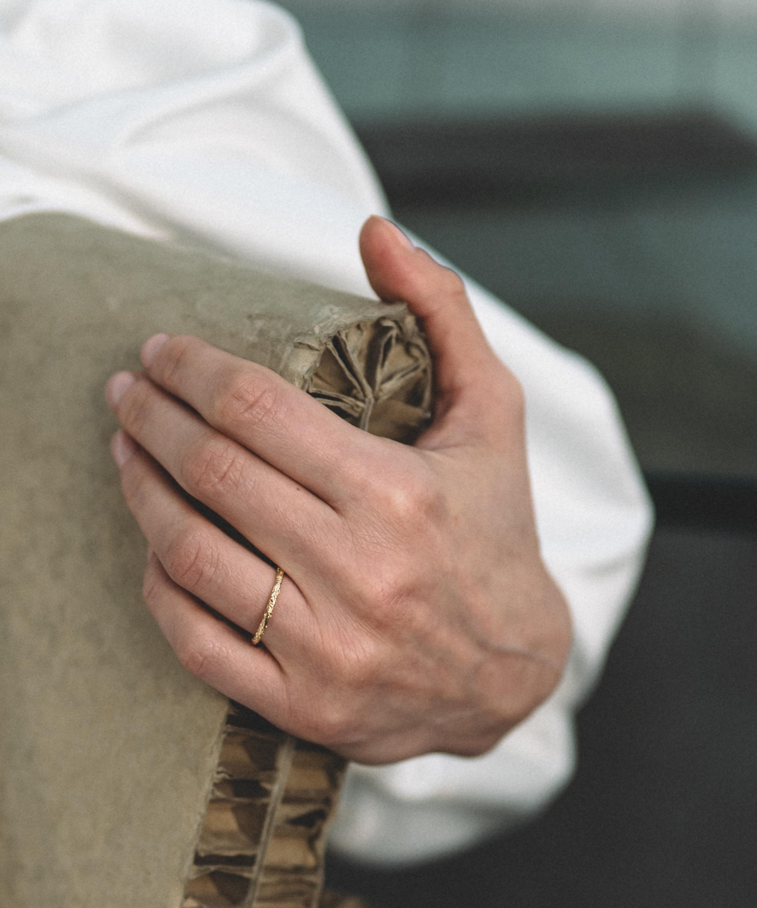 Ellis Mhairi Cameron - 14ct Gold Wedding Band Ring image number 1