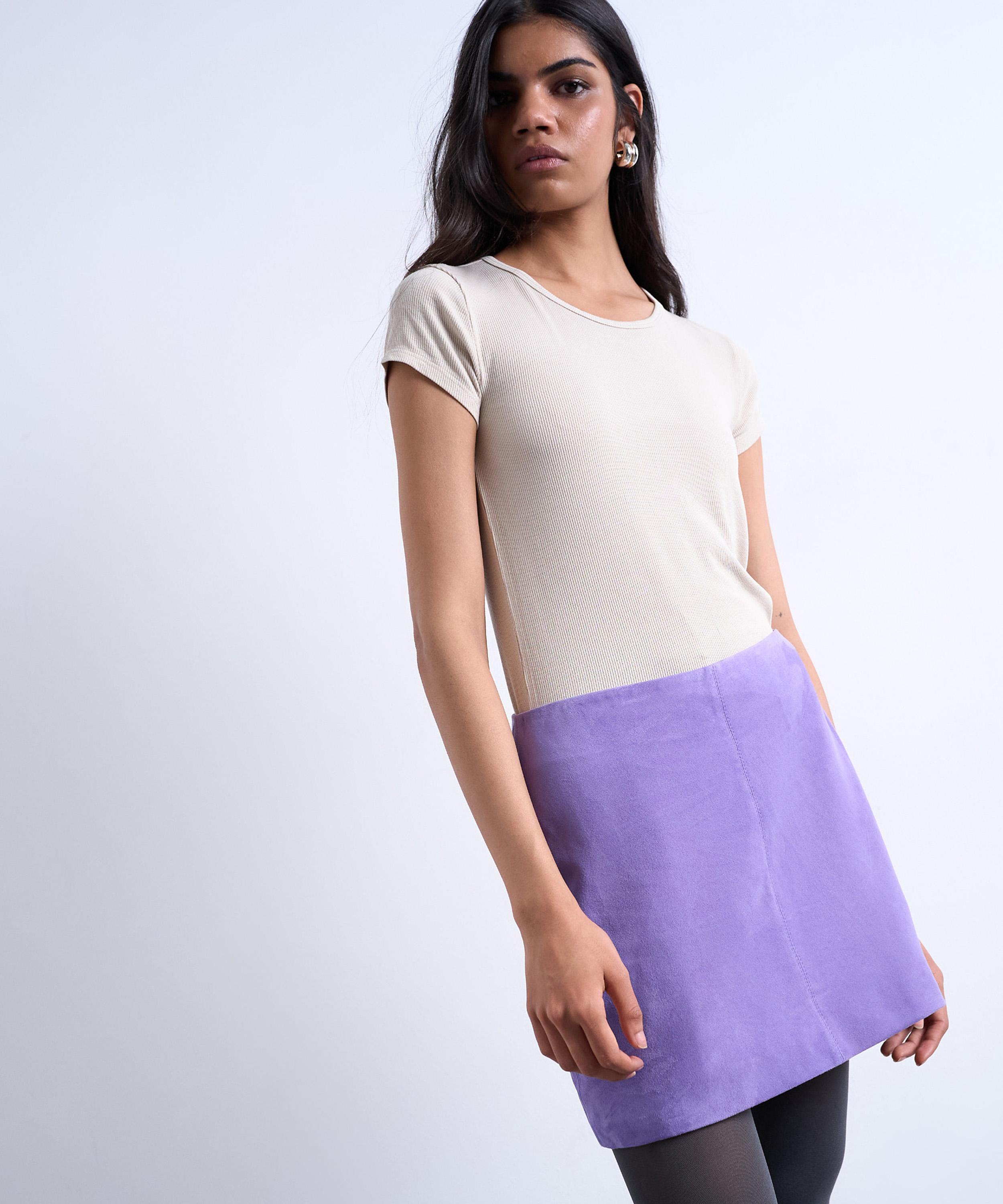 TOPSHOP - Purple Suede Pelmet Mini Skirt image number 2
