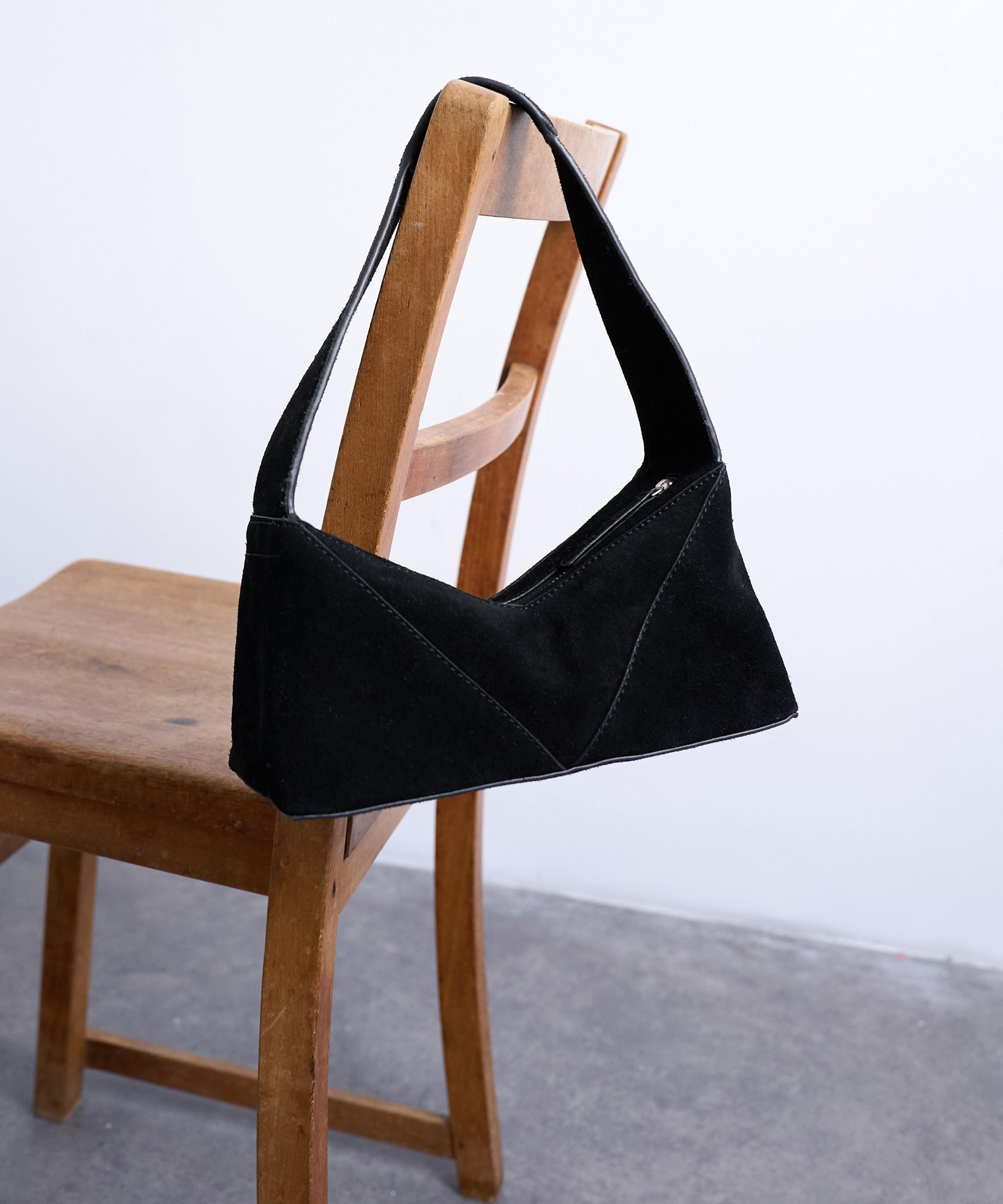 TOPSHOP - Black Safia Real Suede Shoulder Bag