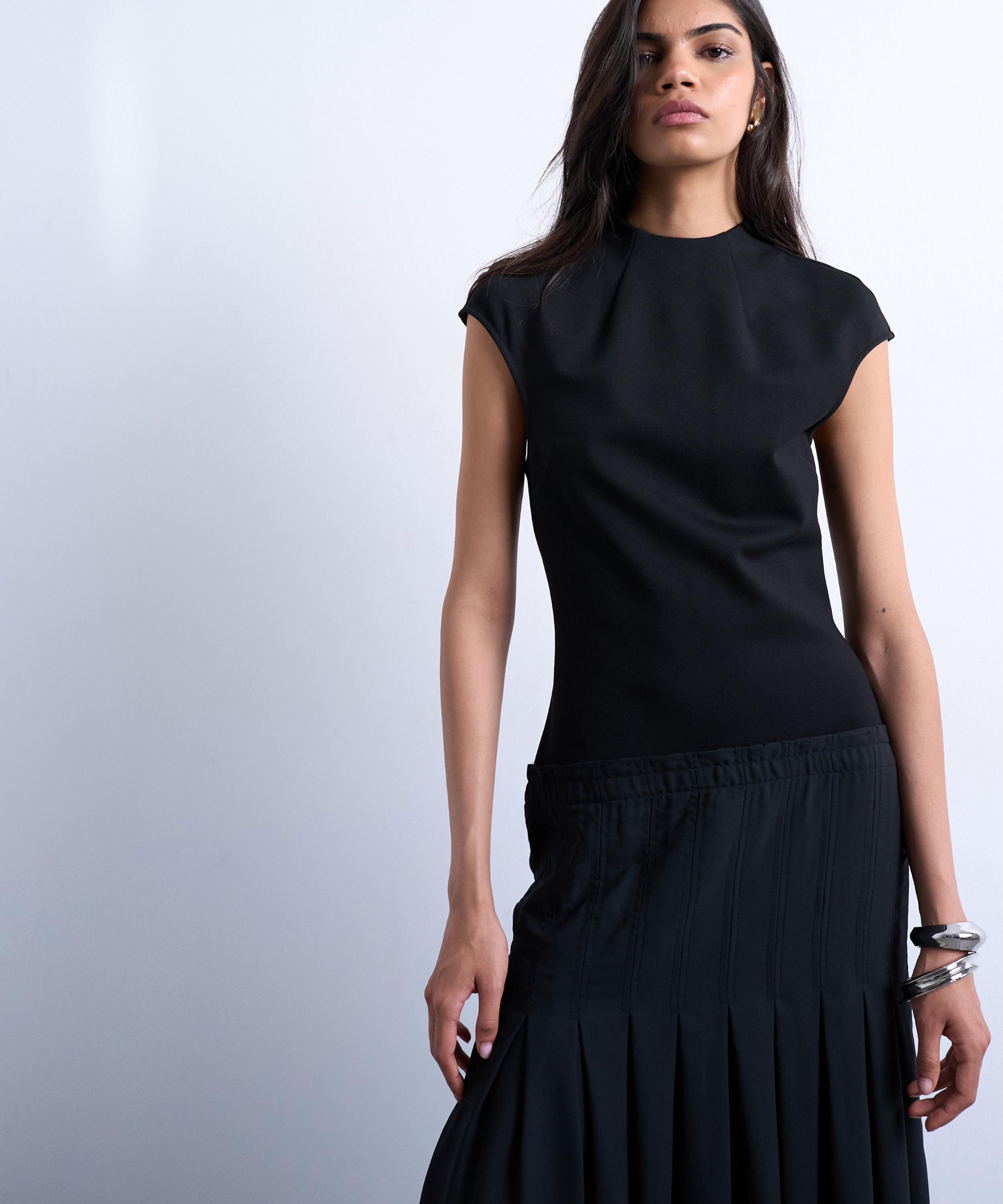 TOPSHOP - Box Pleat Skirt Dropped Waist Maxi Dress image number 1